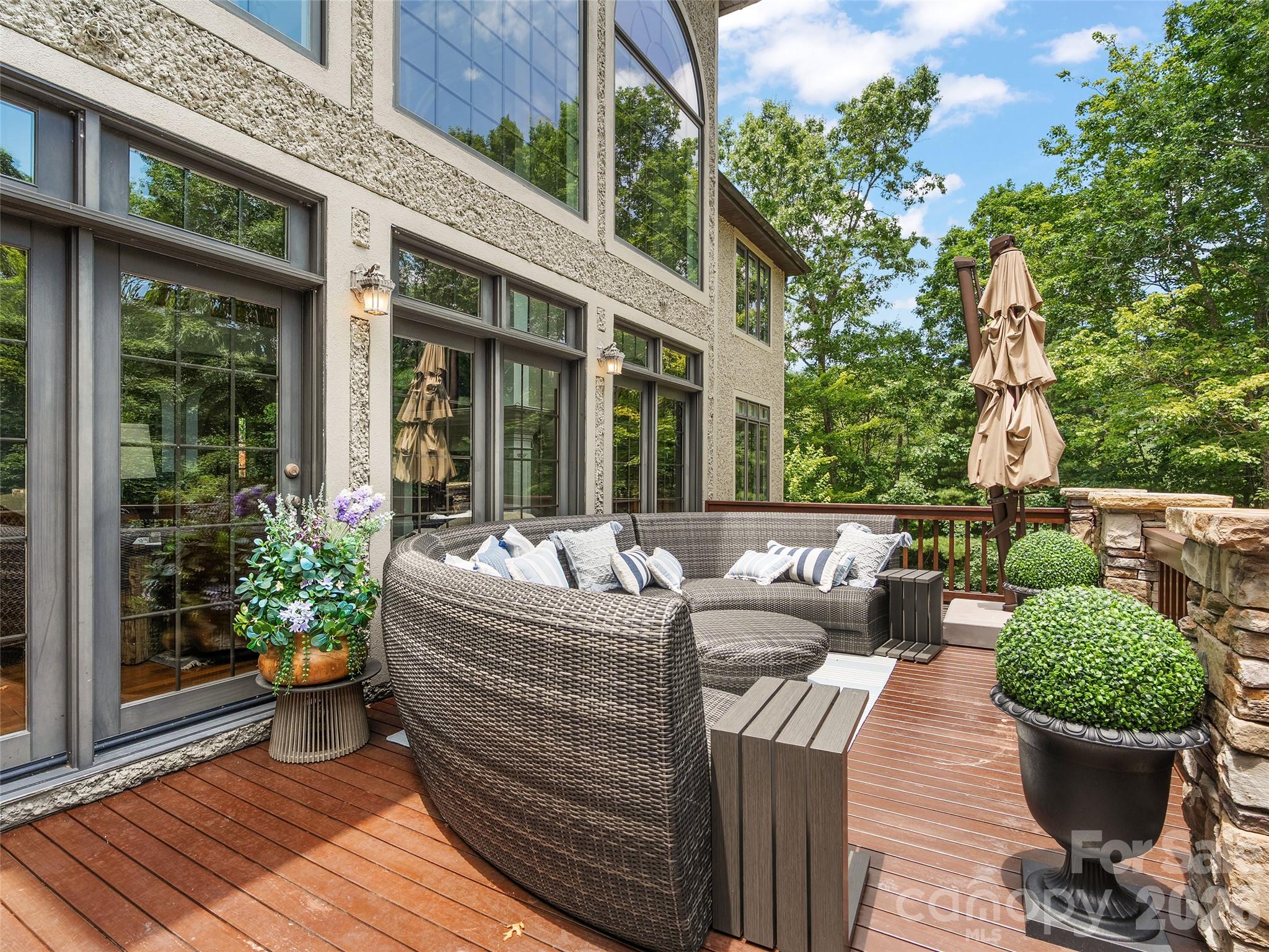 413 Barrington Drive — Asheville