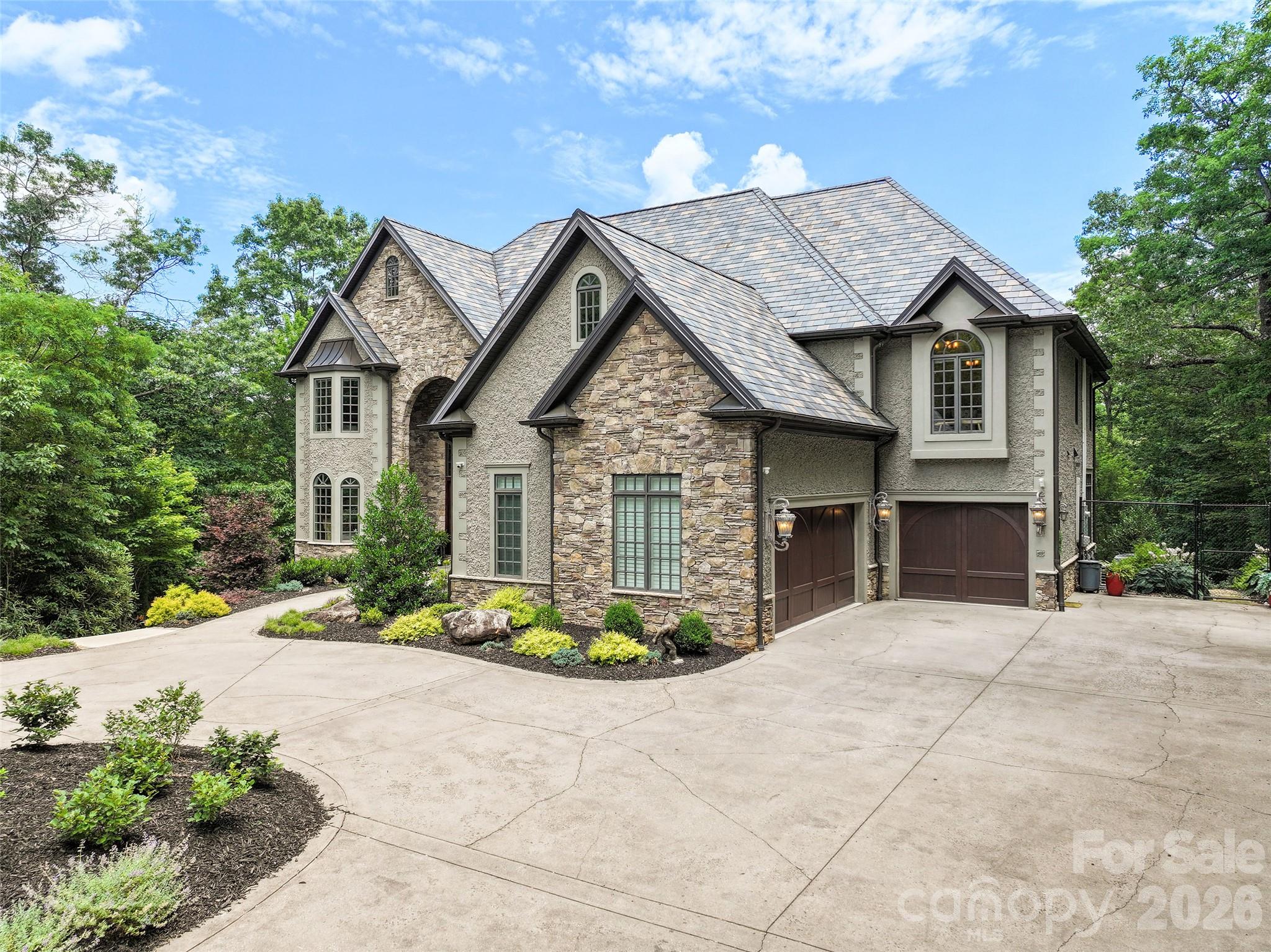 413 Barrington Drive — Asheville
