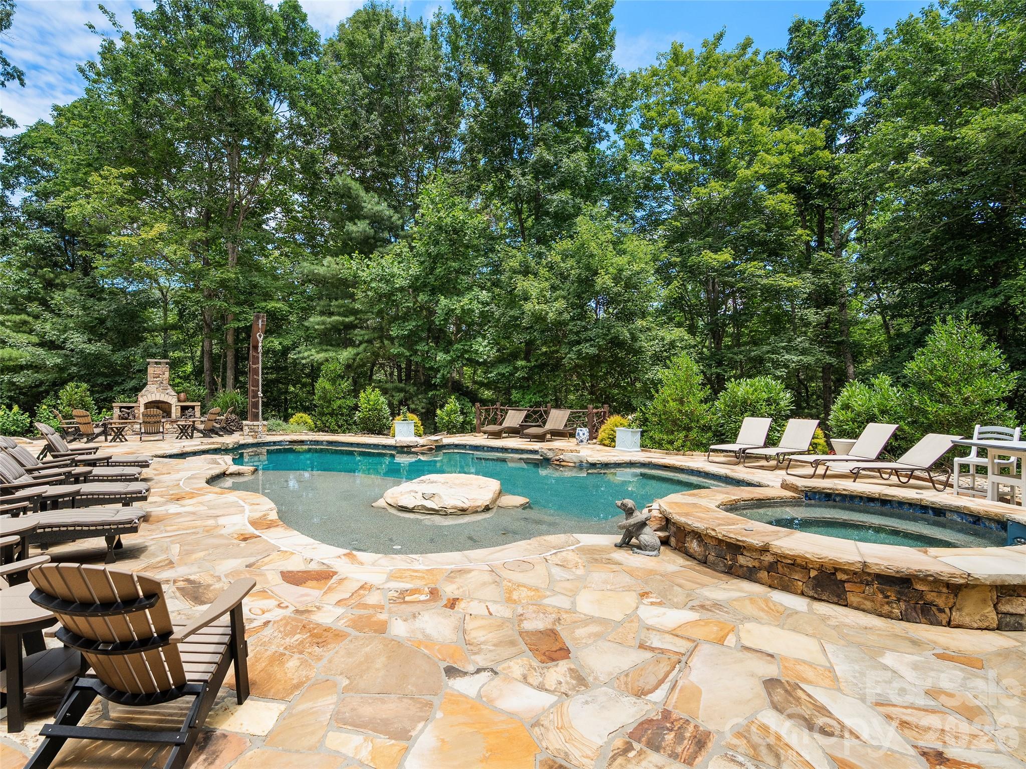 413 Barrington Drive — Asheville