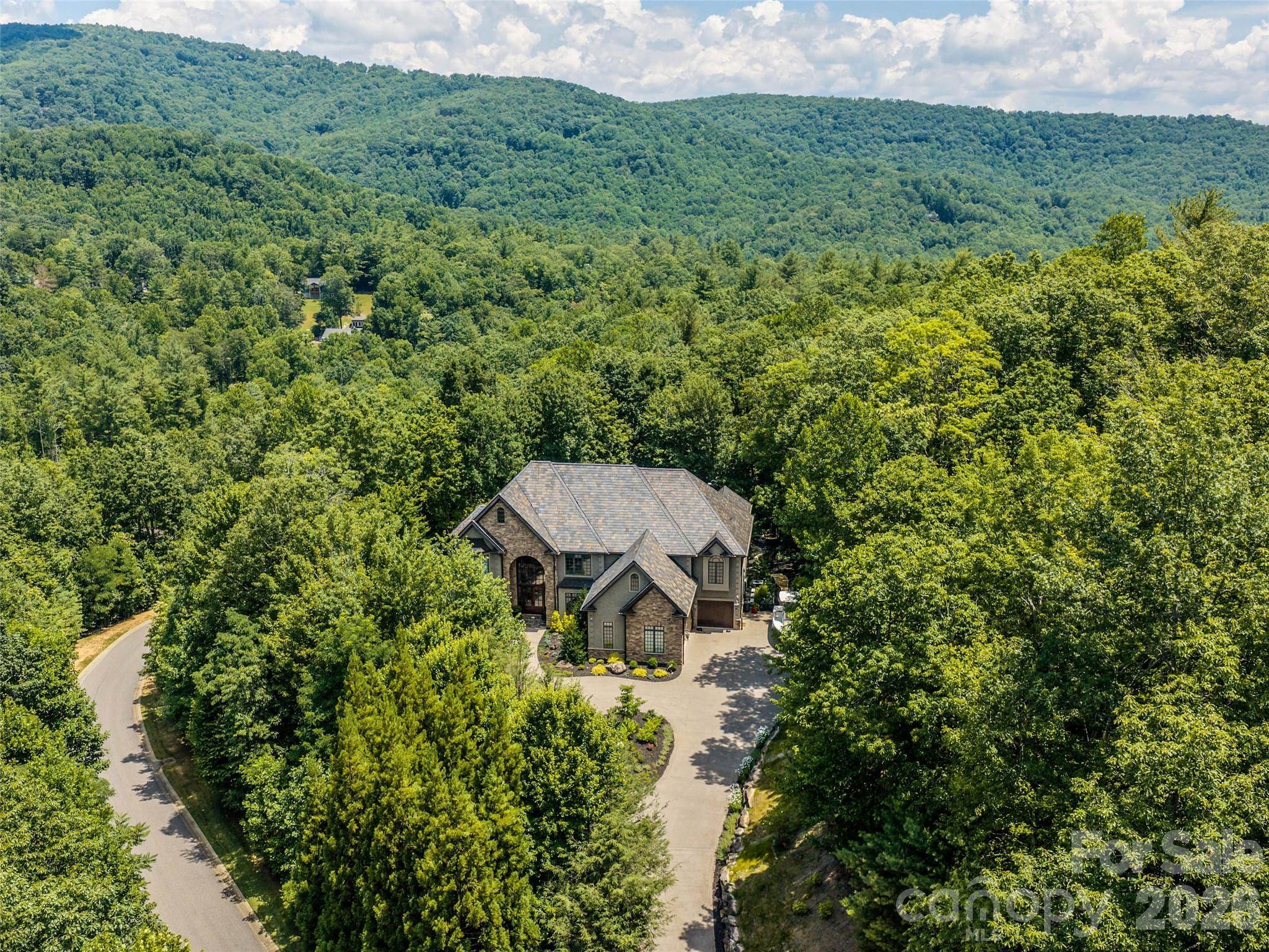 413 Barrington Drive — Asheville