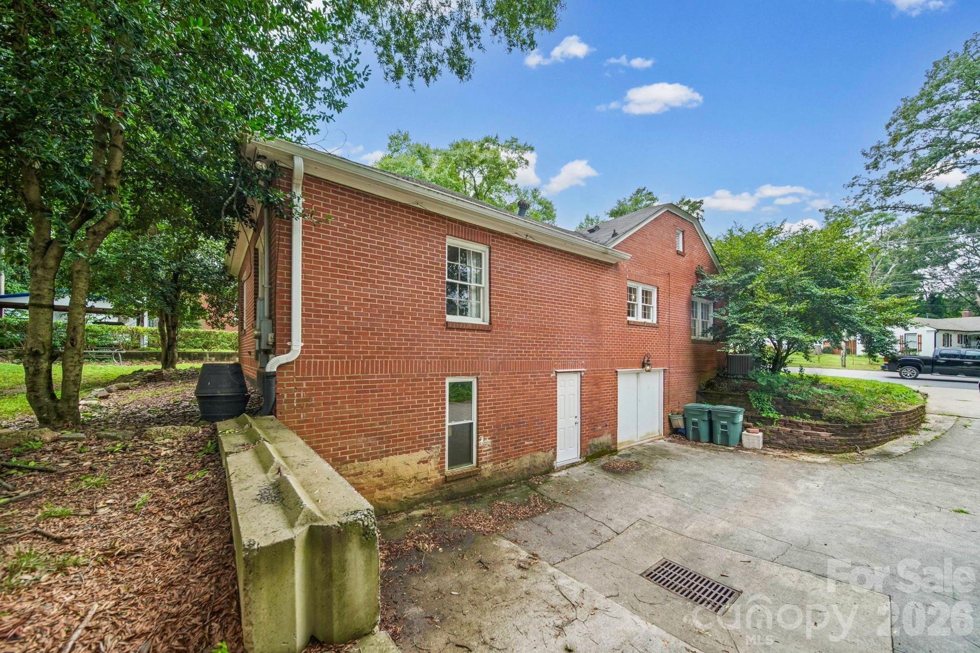 1214 S York Street — Gastonia