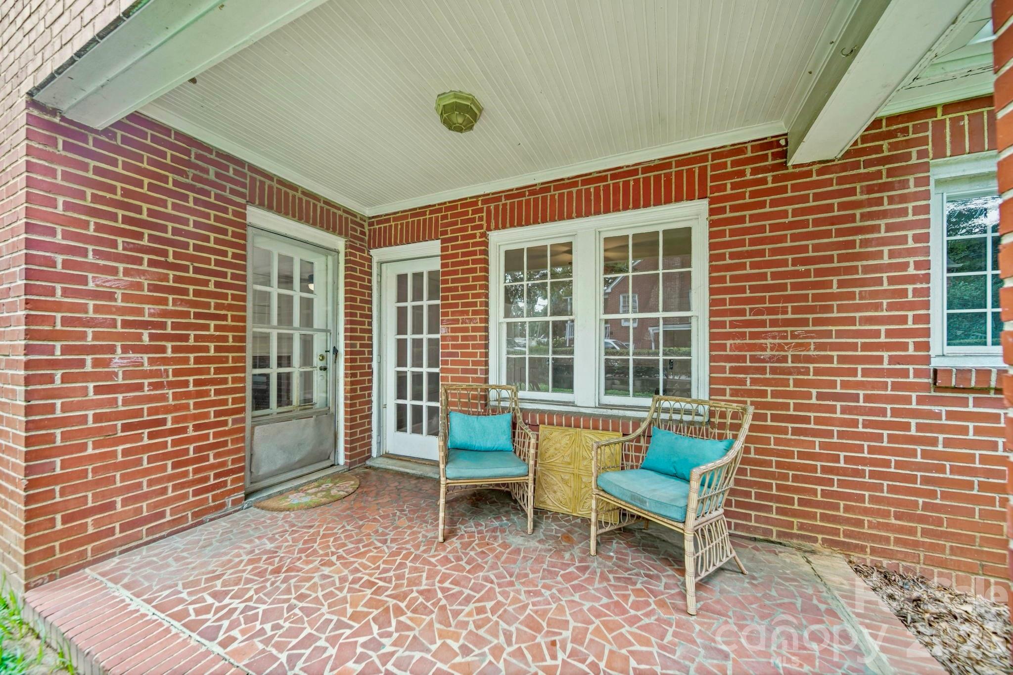 1214 S York Street — Gastonia