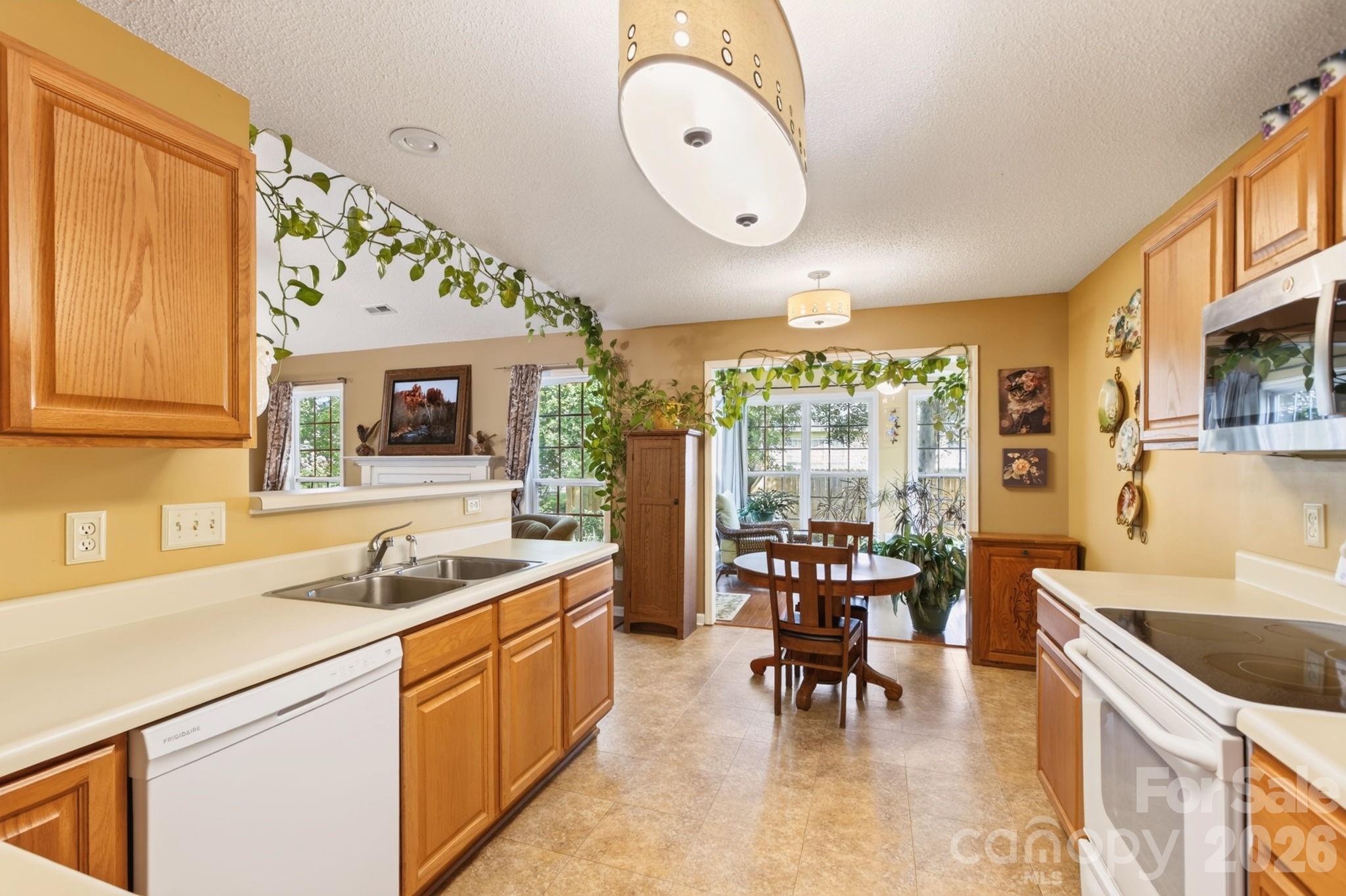 171 Running Briar Road — Fletcher