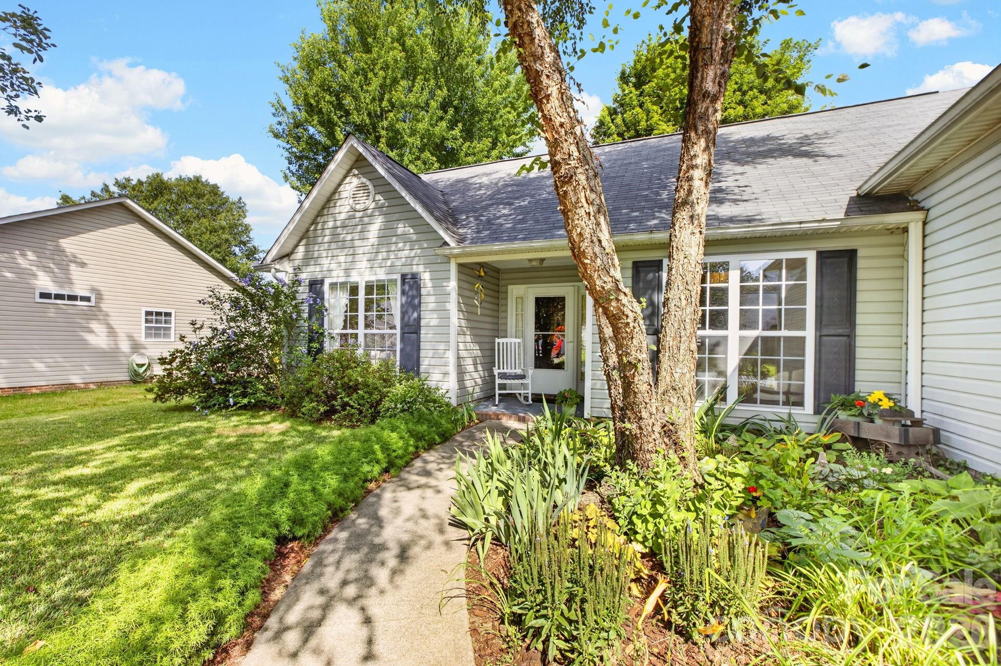 171 Running Briar Road — Fletcher