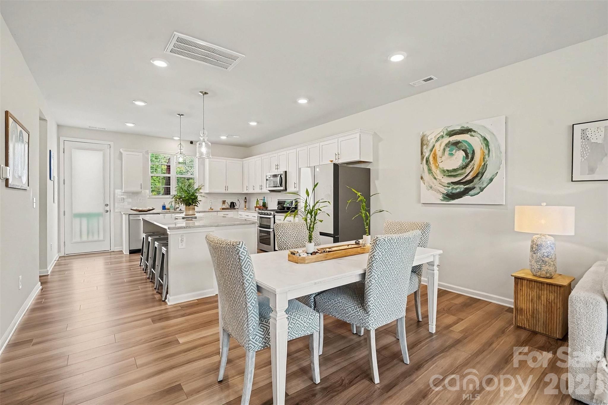 10024 Hemingway Place — Charlotte