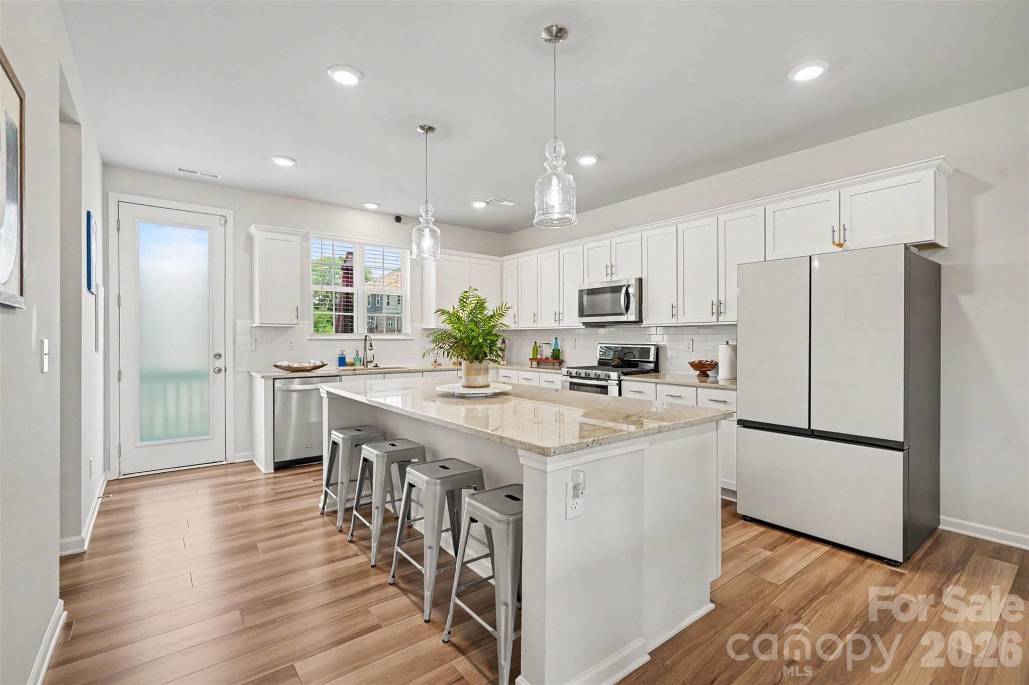 10024 Hemingway Place — Charlotte