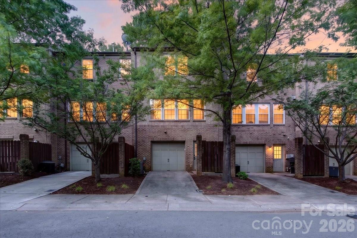 268 W Bland Street — Charlotte