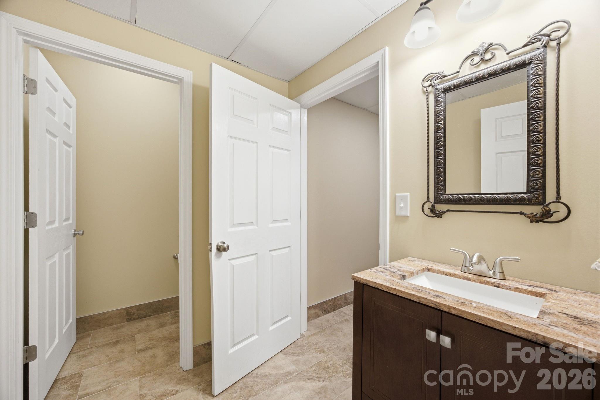 579 Morning Glory Court — Lake Wylie