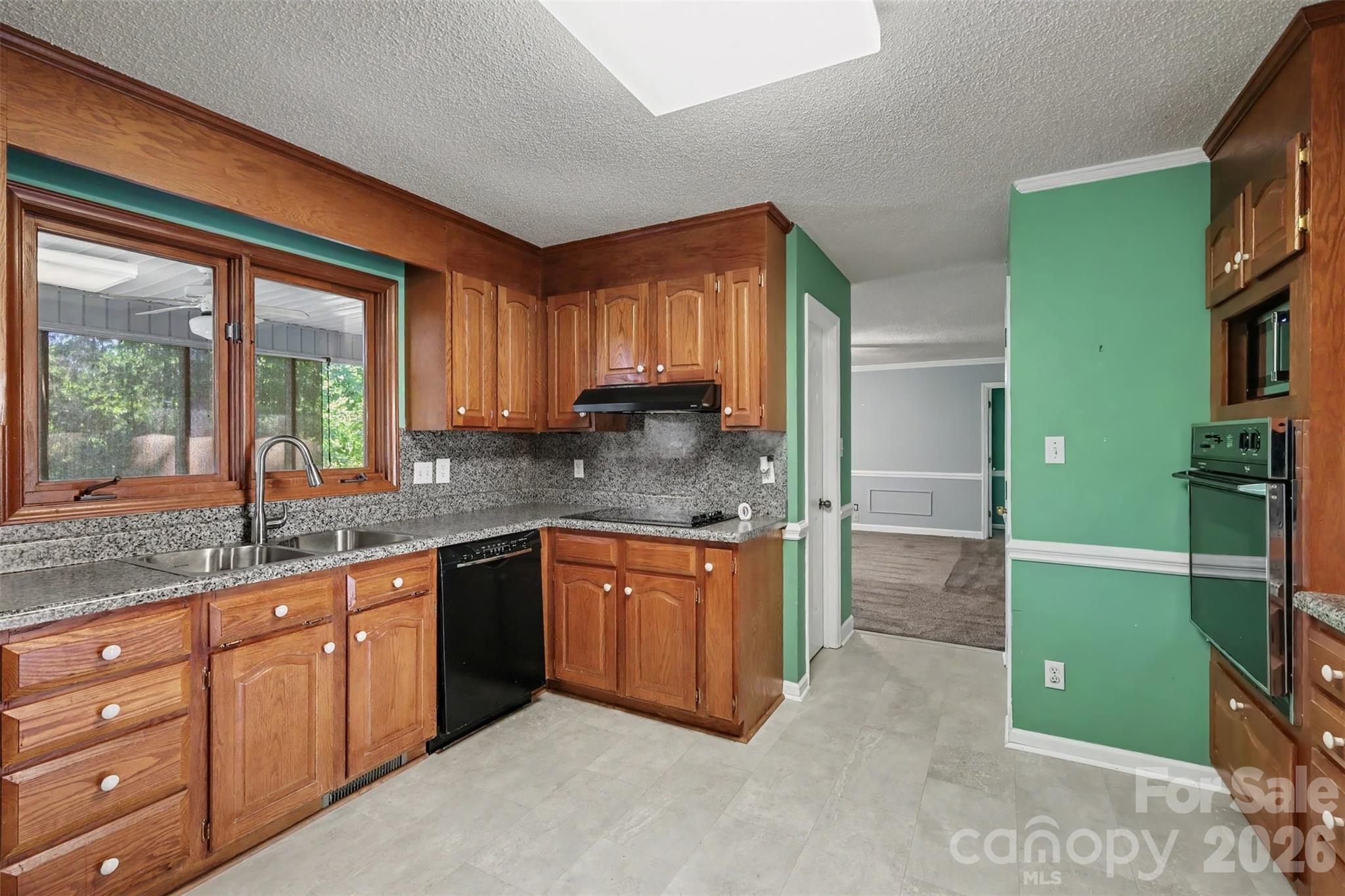 121 Country Creek Drive — Kings Mountain
