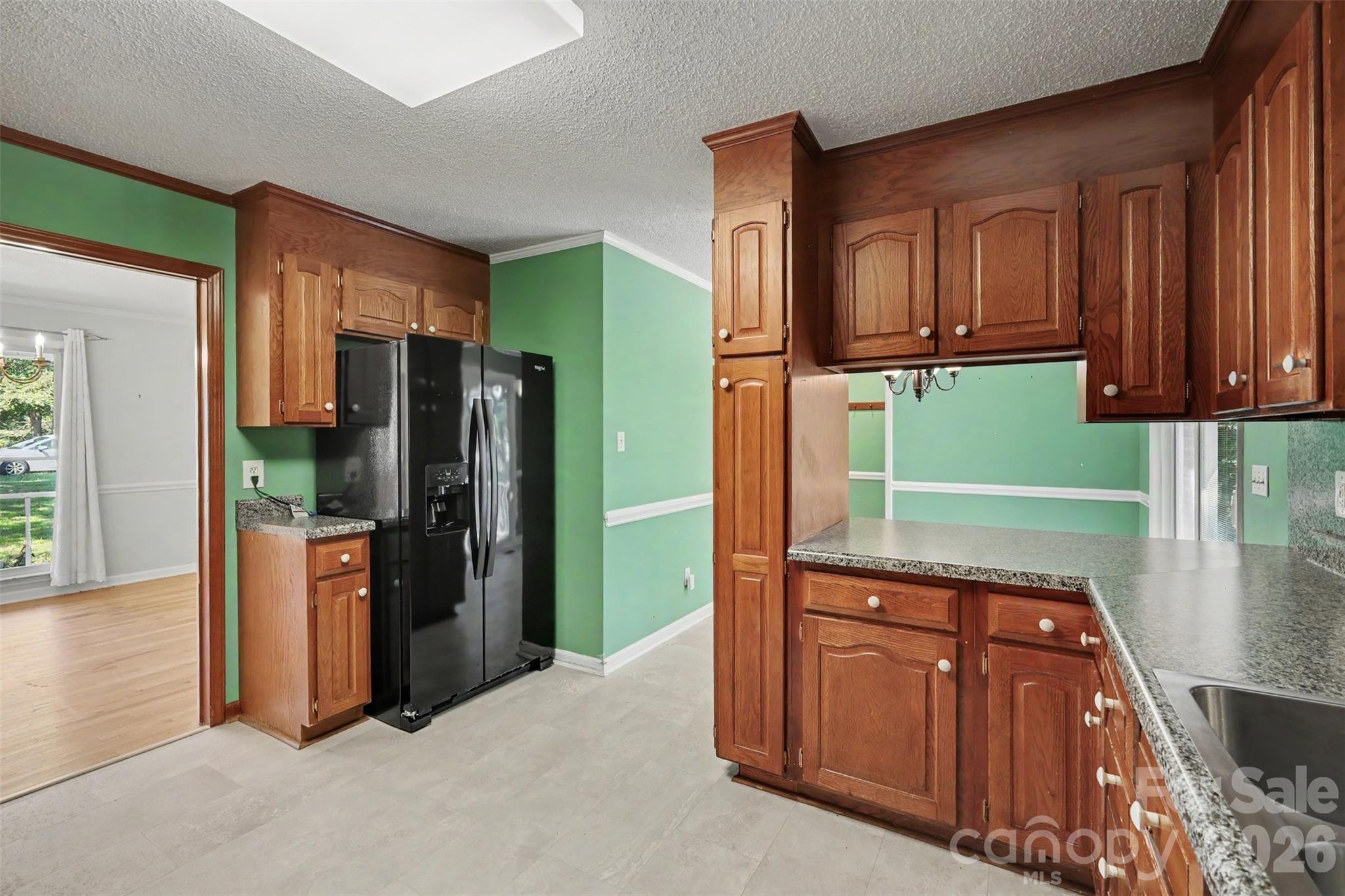 121 Country Creek Drive — Kings Mountain