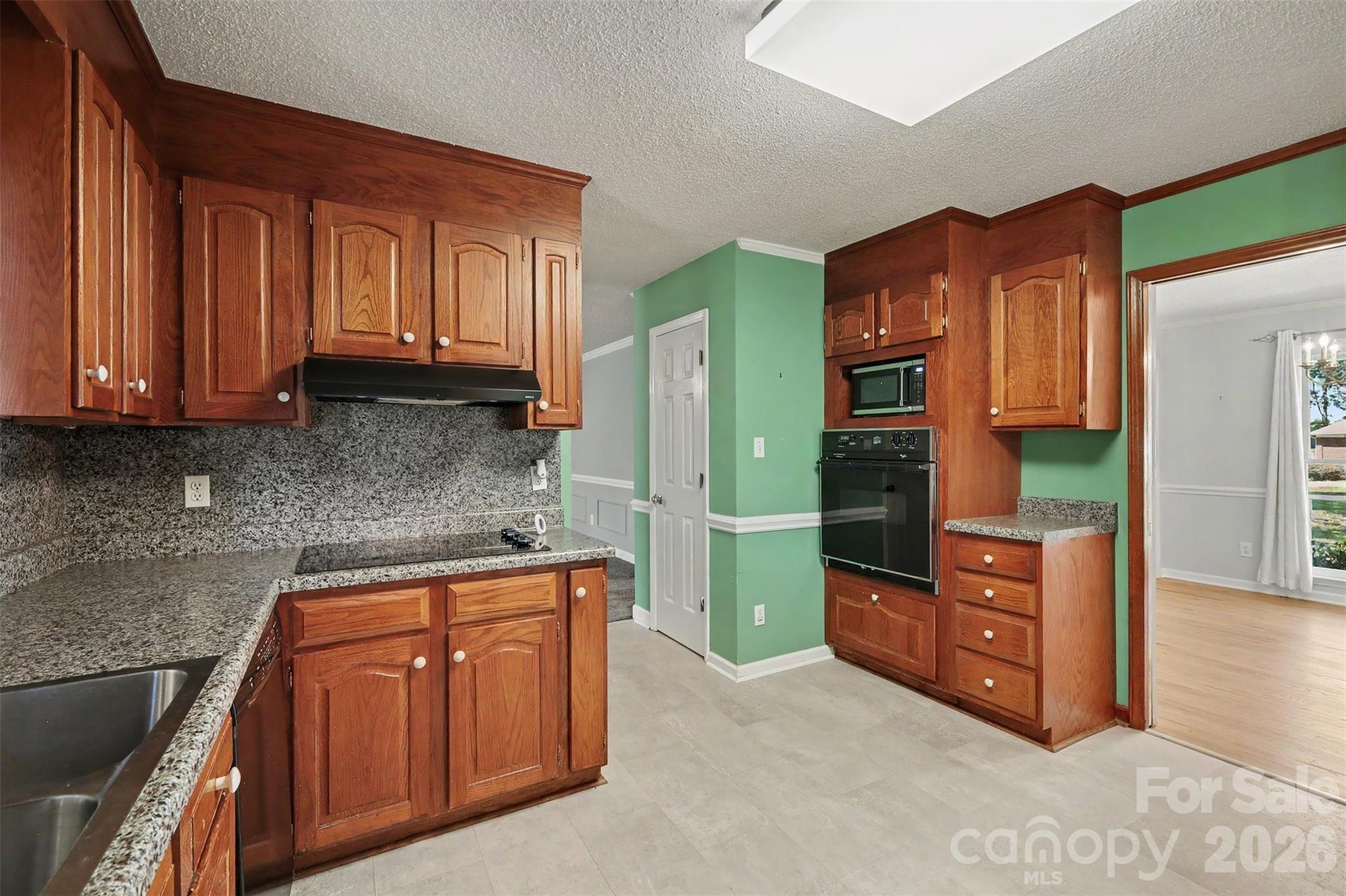 121 Country Creek Drive — Kings Mountain