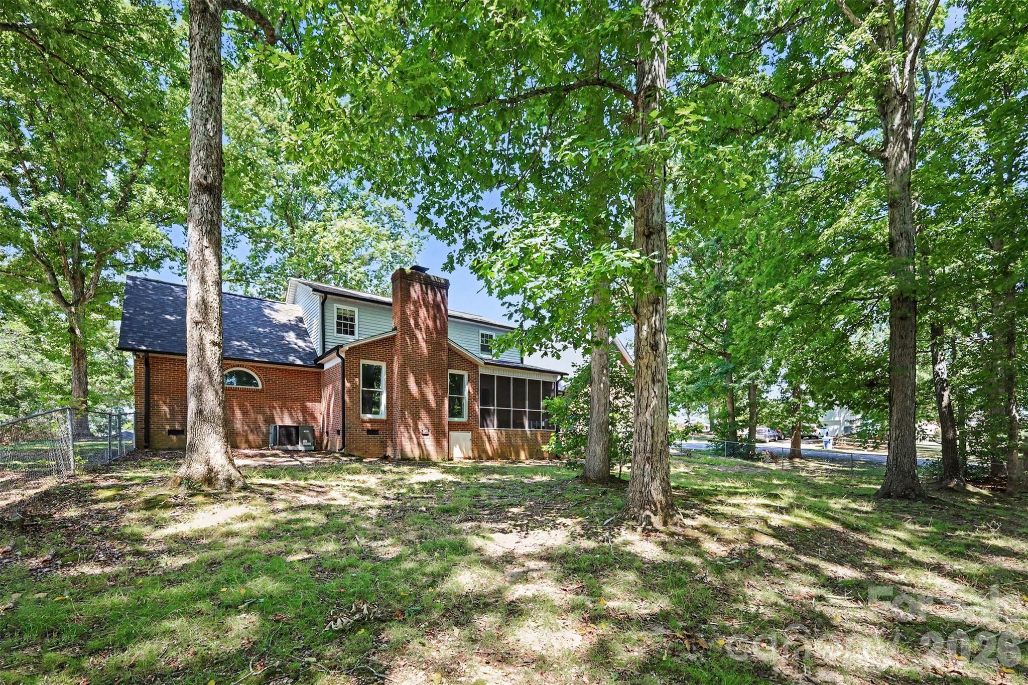 121 Country Creek Drive — Kings Mountain