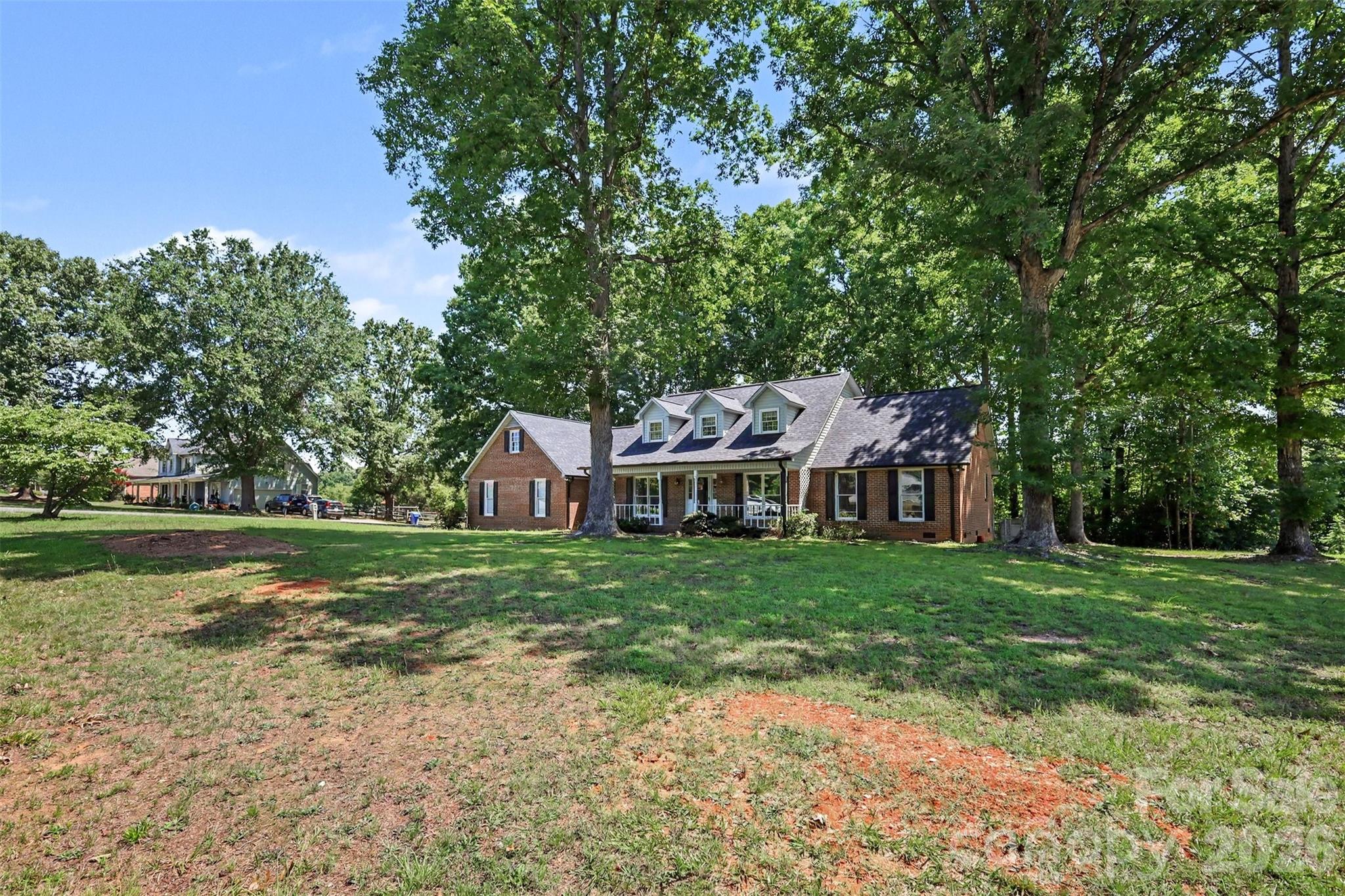 121 Country Creek Drive — Kings Mountain