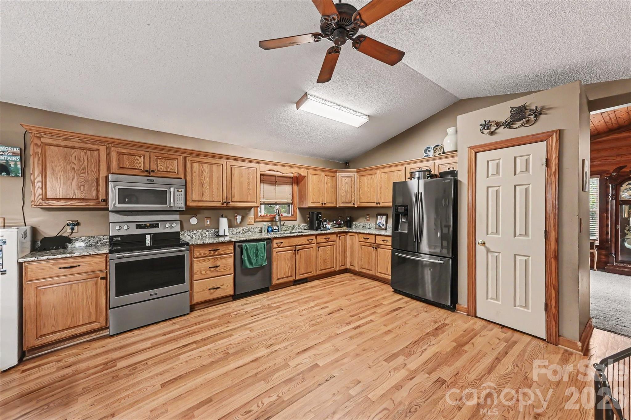 3999 Fincher Road — Matthews