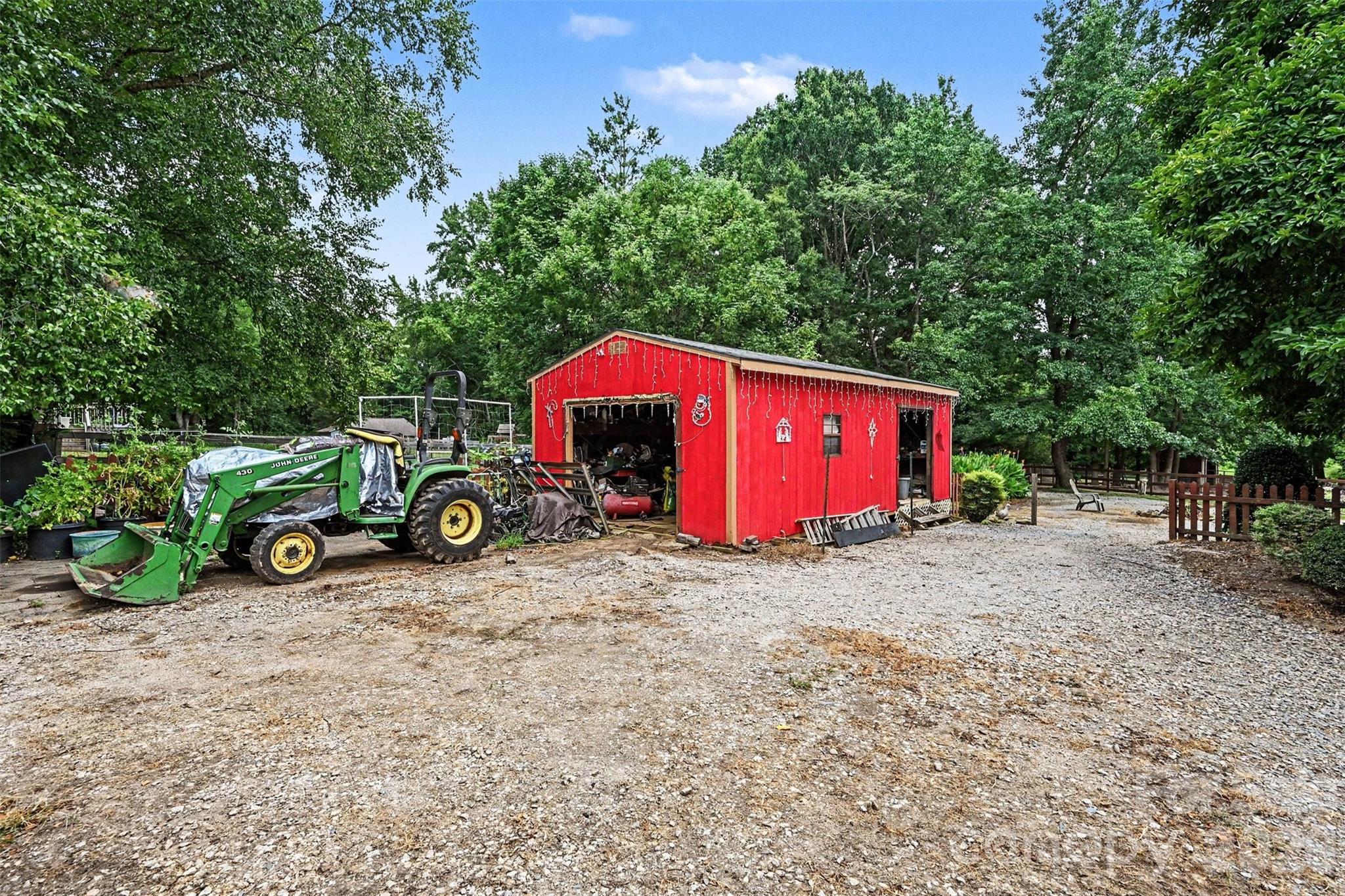 3999 Fincher Road — Matthews