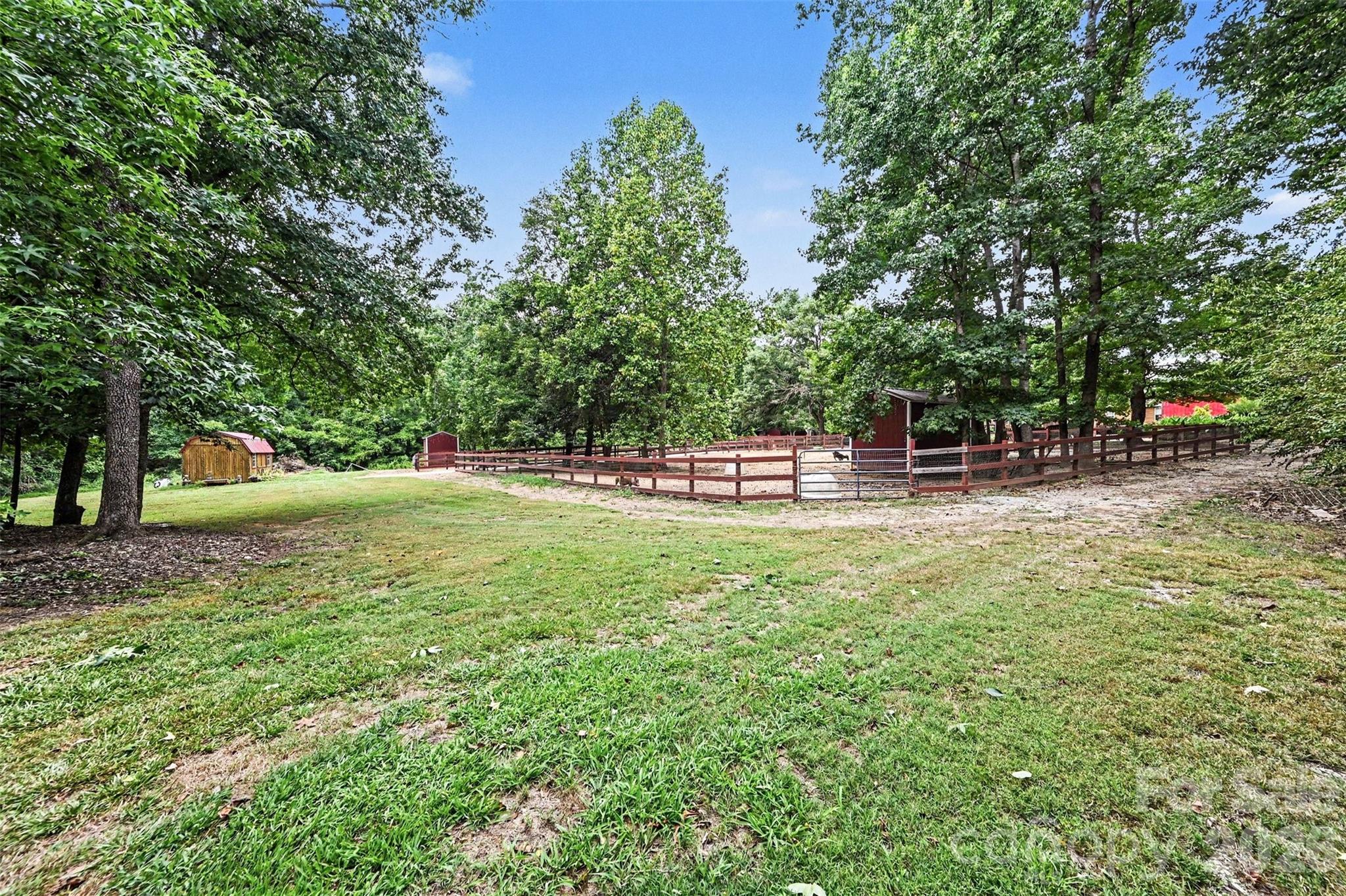 3999 Fincher Road — Matthews