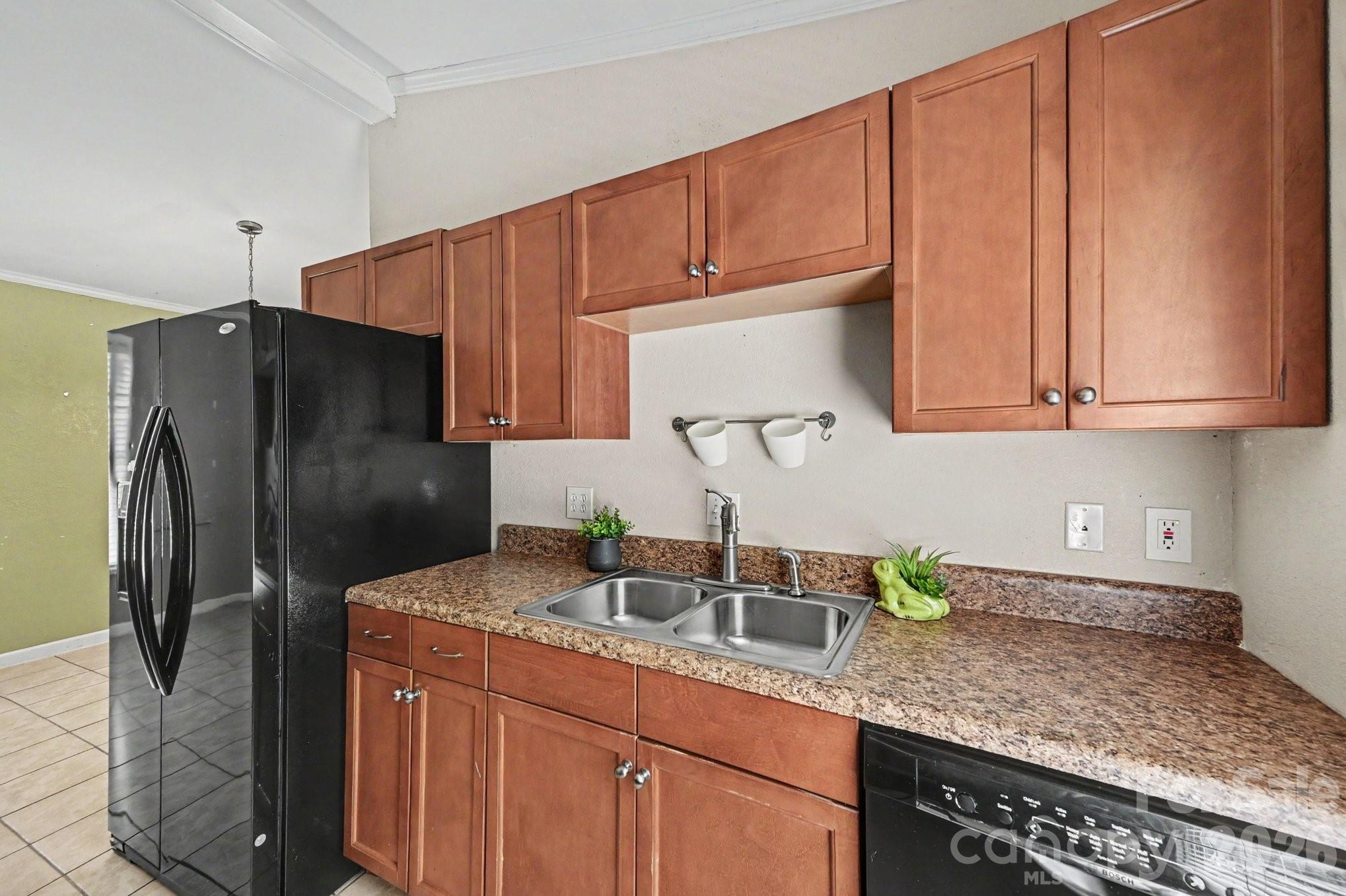 6200 Dwightware Boulevard — Charlotte
