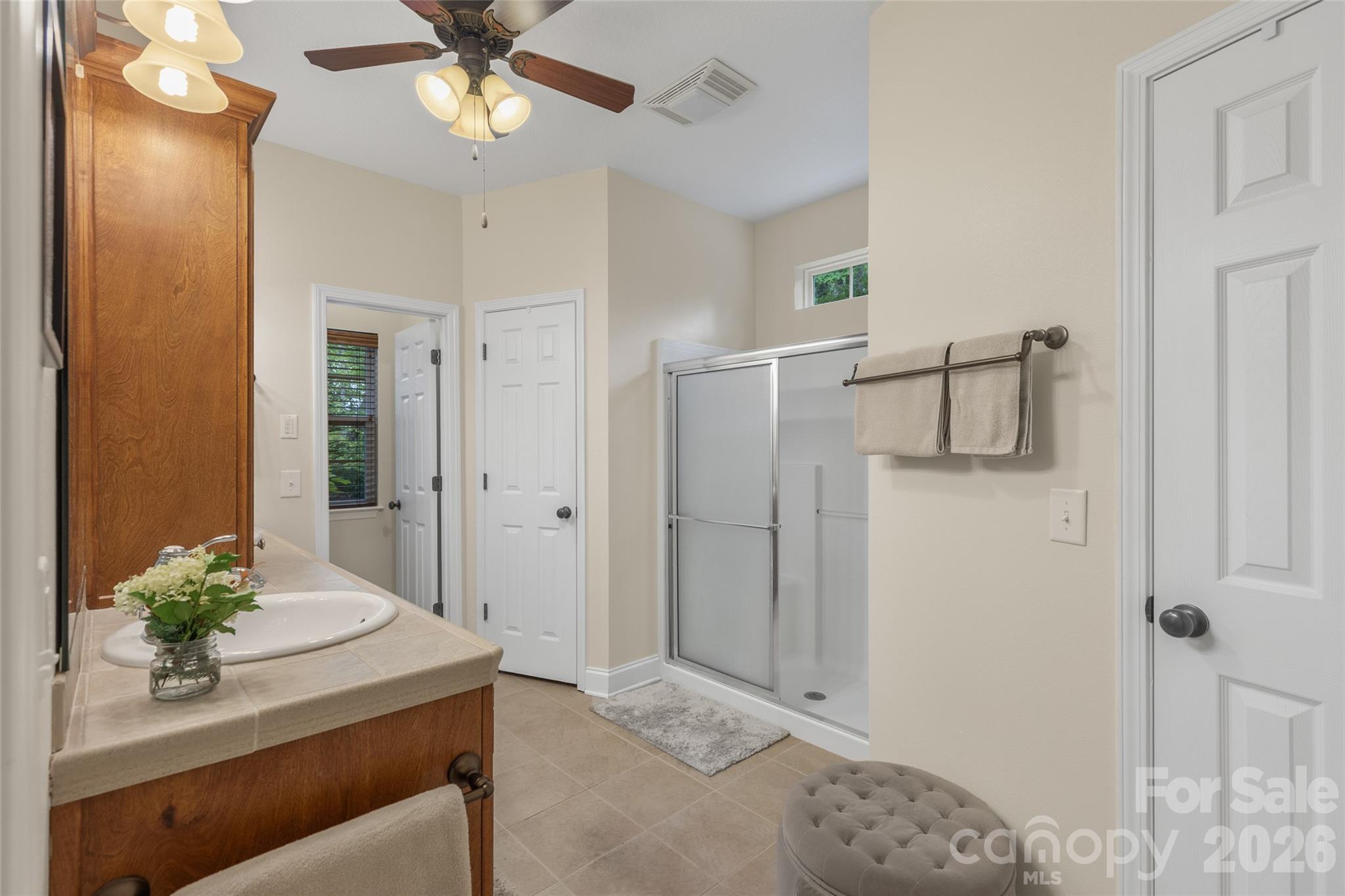 141 Dolly Lane — Highlands