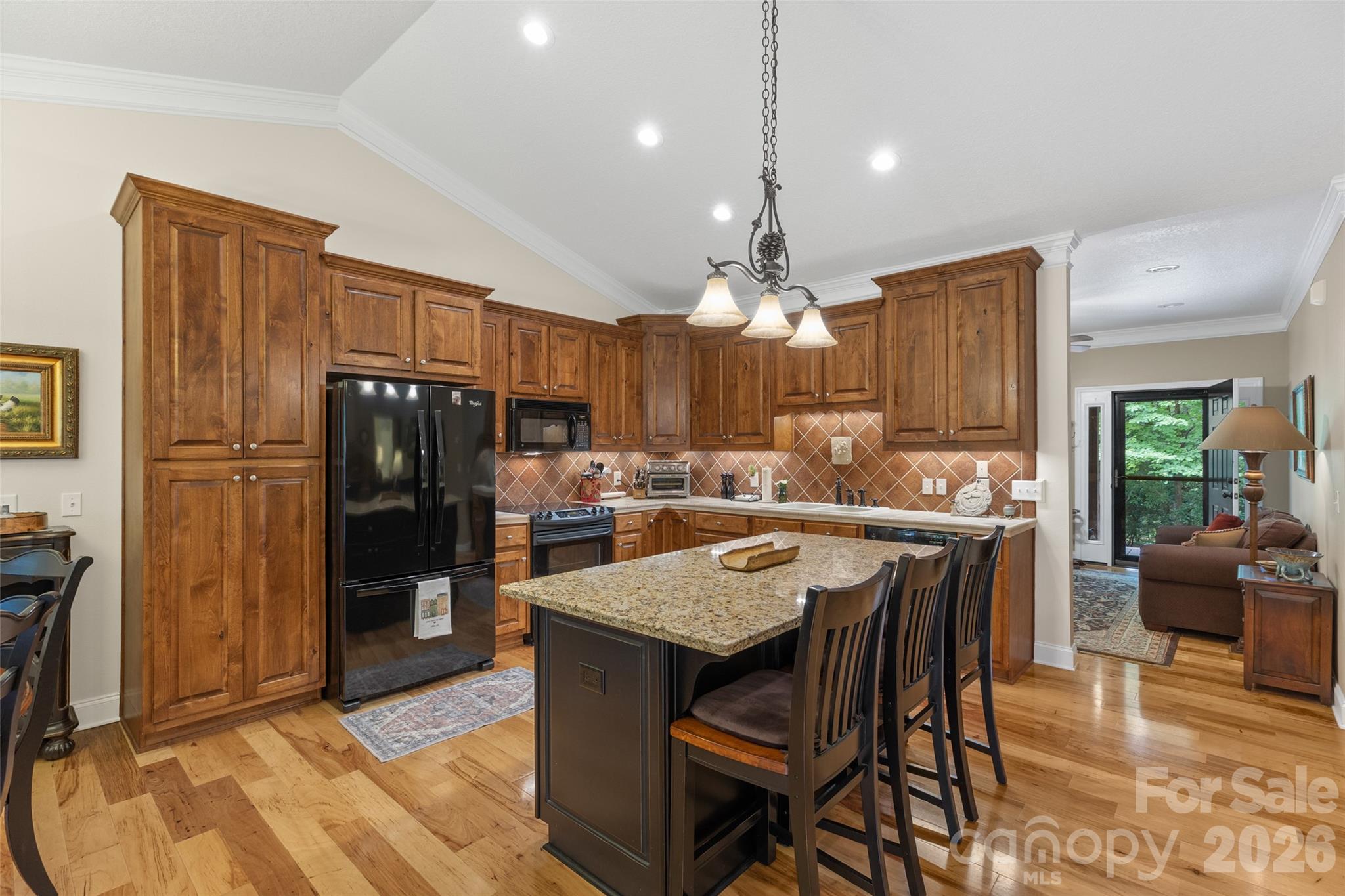 141 Dolly Lane — Highlands