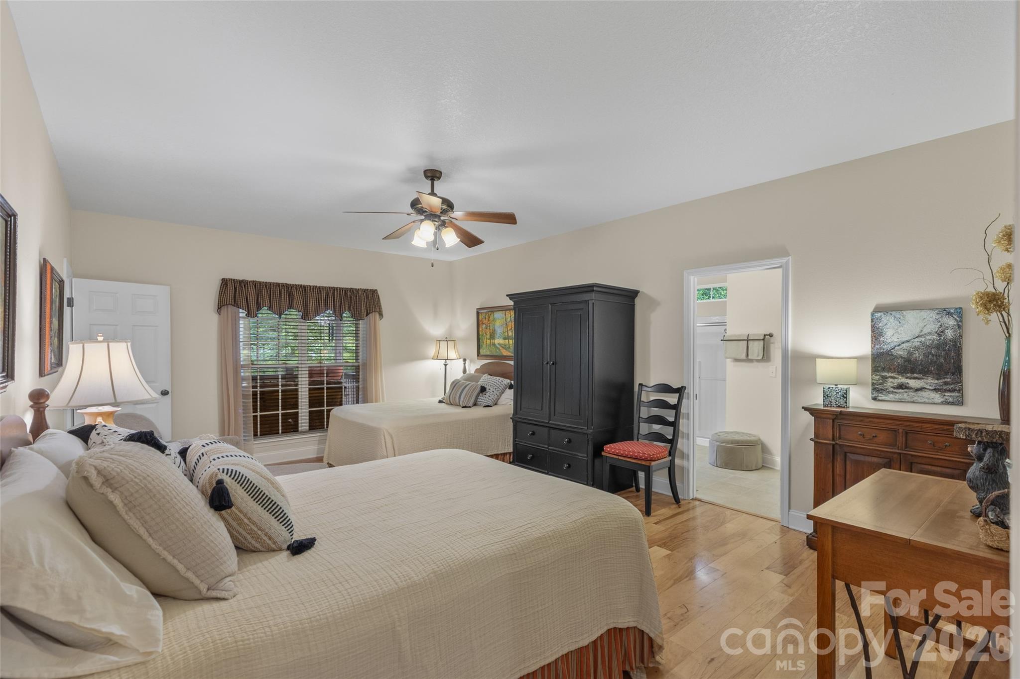 141 Dolly Lane — Highlands