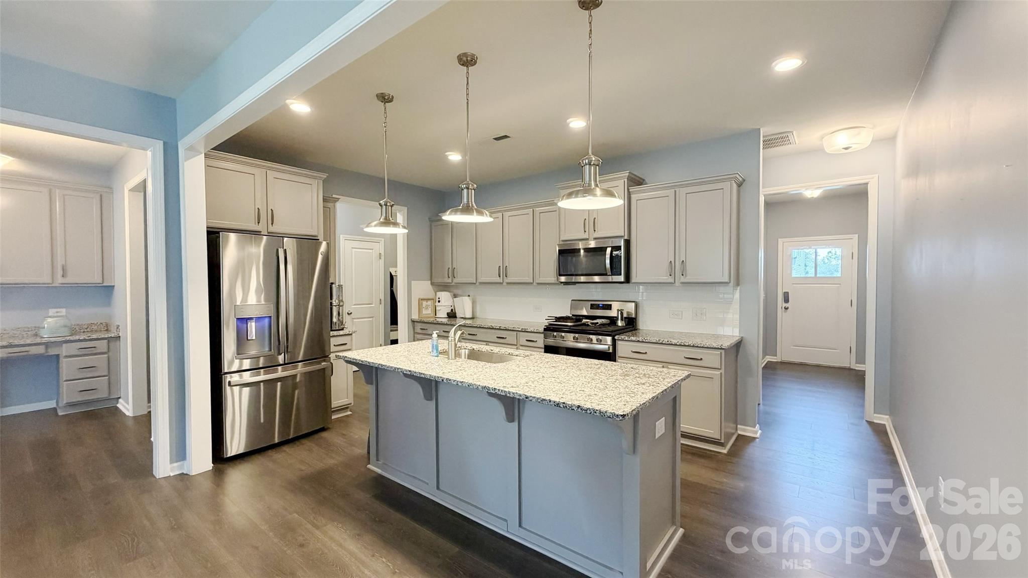 7505 Hartsfield Drive — Lancaster