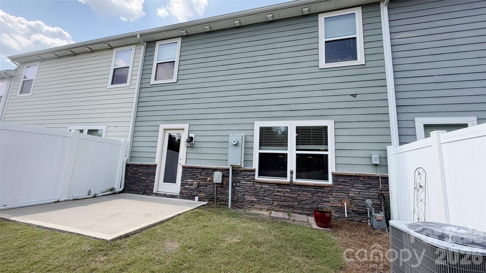 7505 Hartsfield Drive — Lancaster
