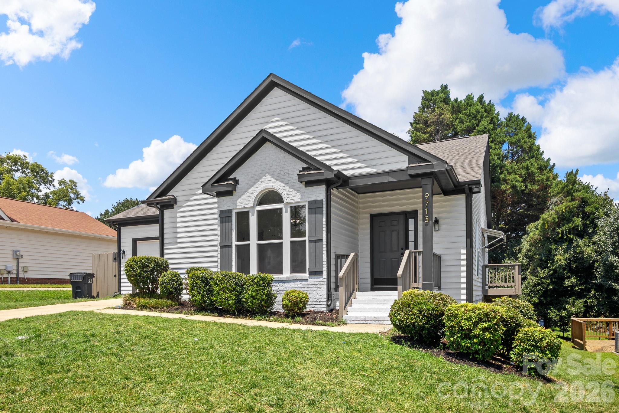 9713 Pernell Lane — Charlotte