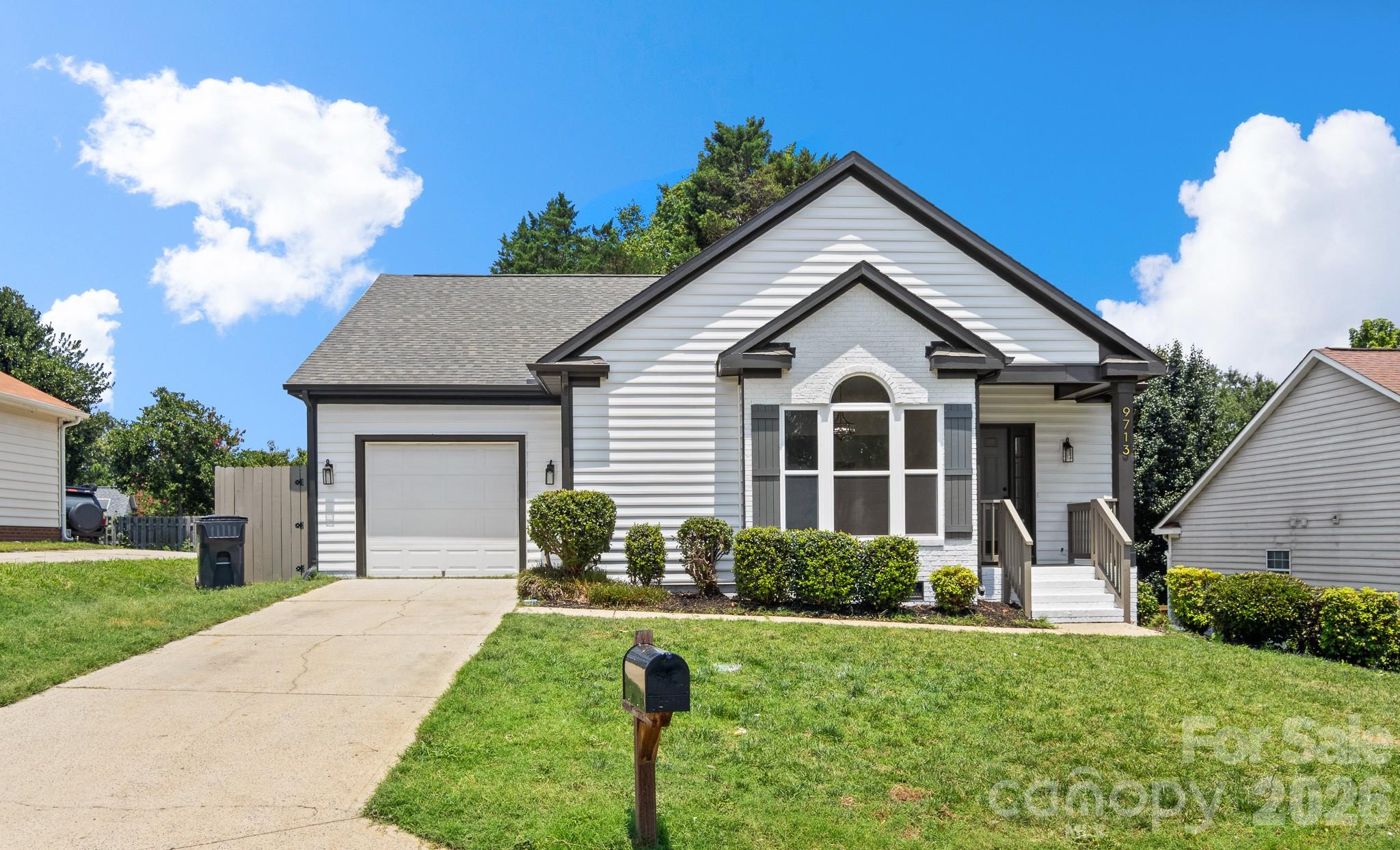 9713 Pernell Lane — Charlotte