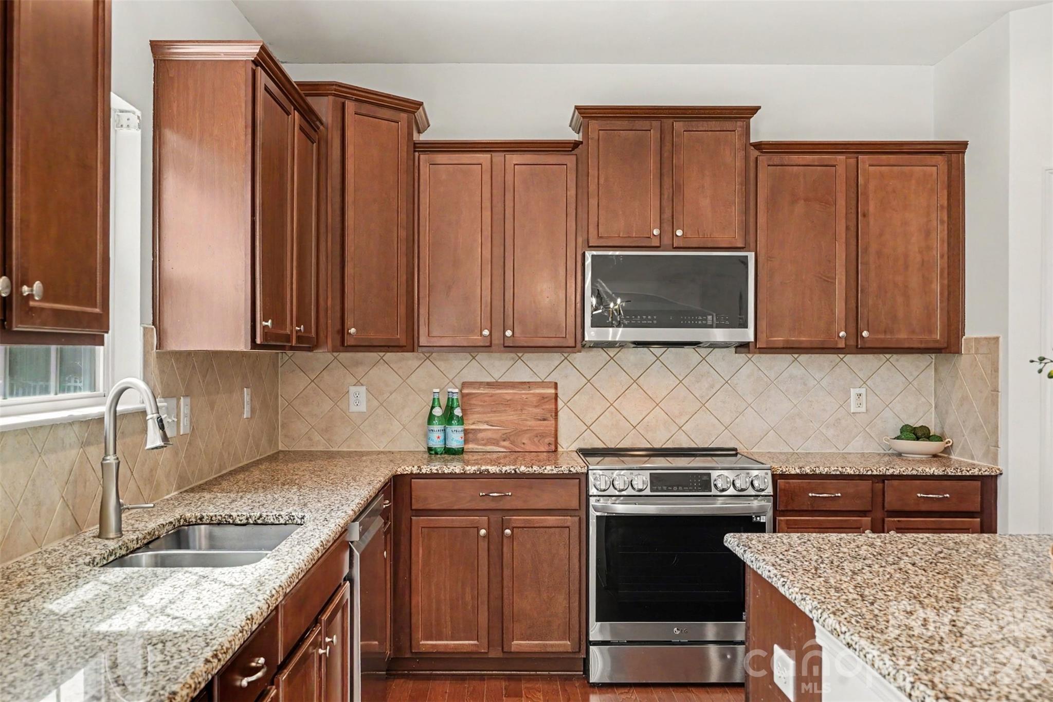 5810 Castlecove Road — Charlotte