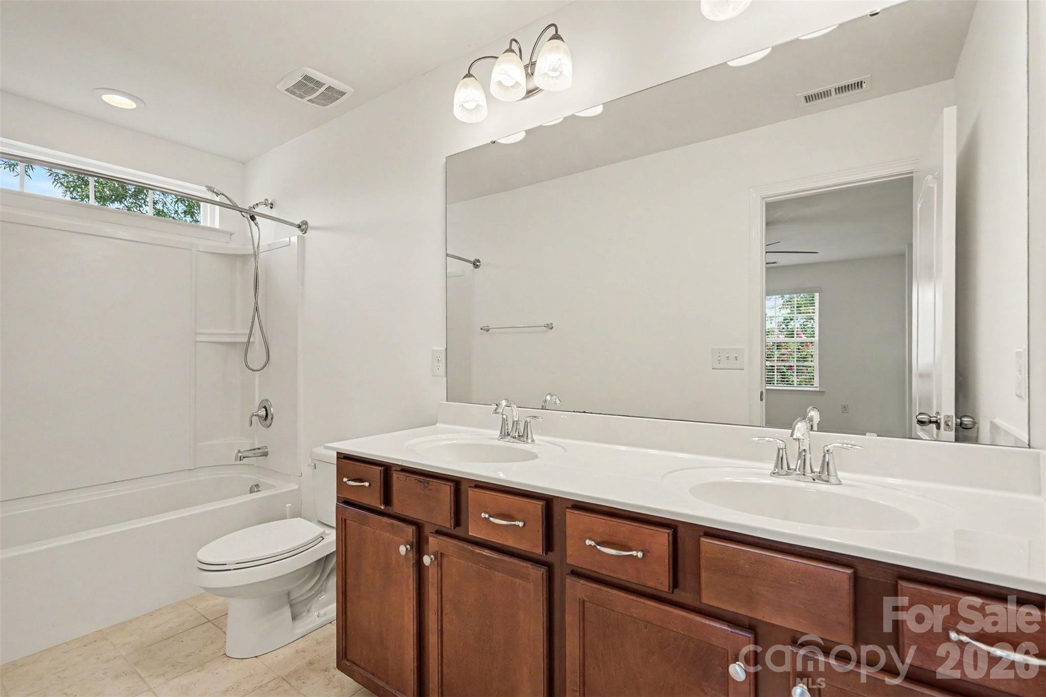 5810 Castlecove Road — Charlotte