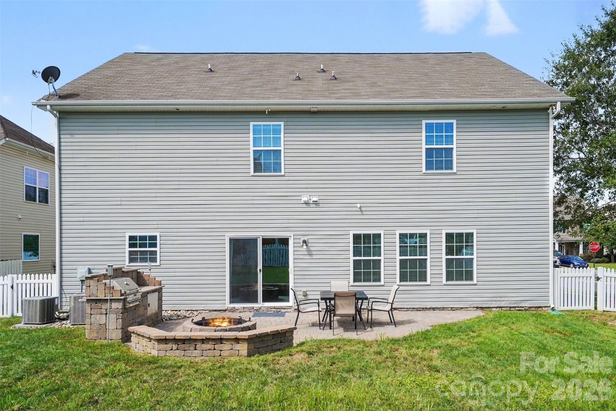 5810 Castlecove Road — Charlotte