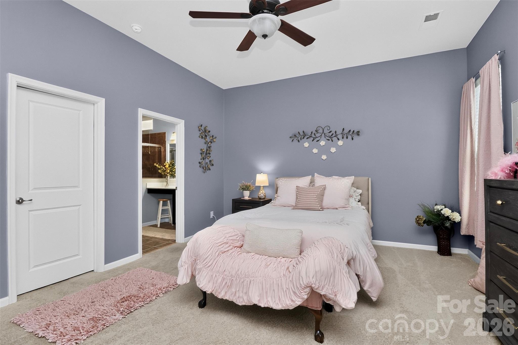 12823 Plumleaf Drive — Charlotte