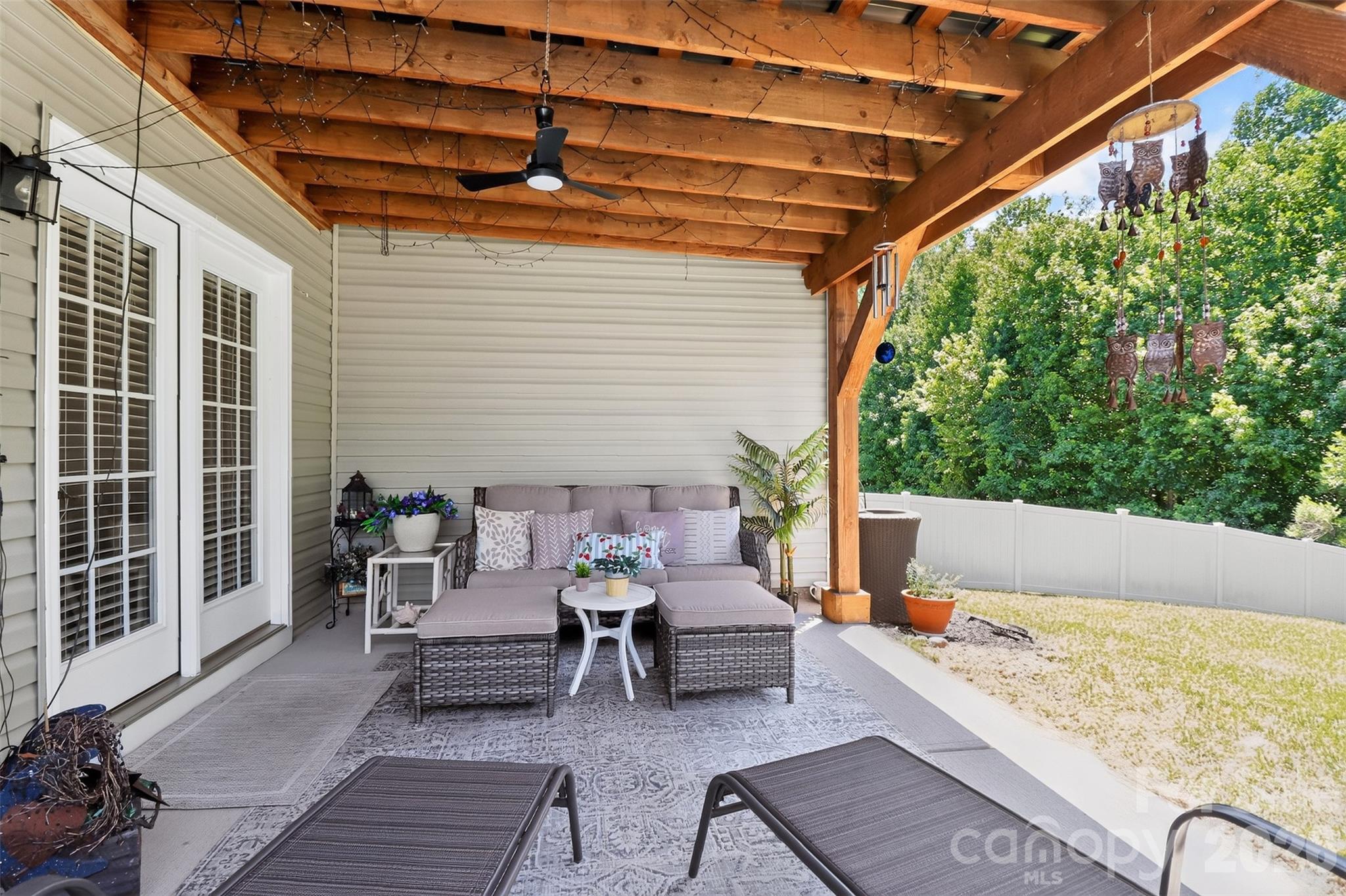 12823 Plumleaf Drive — Charlotte