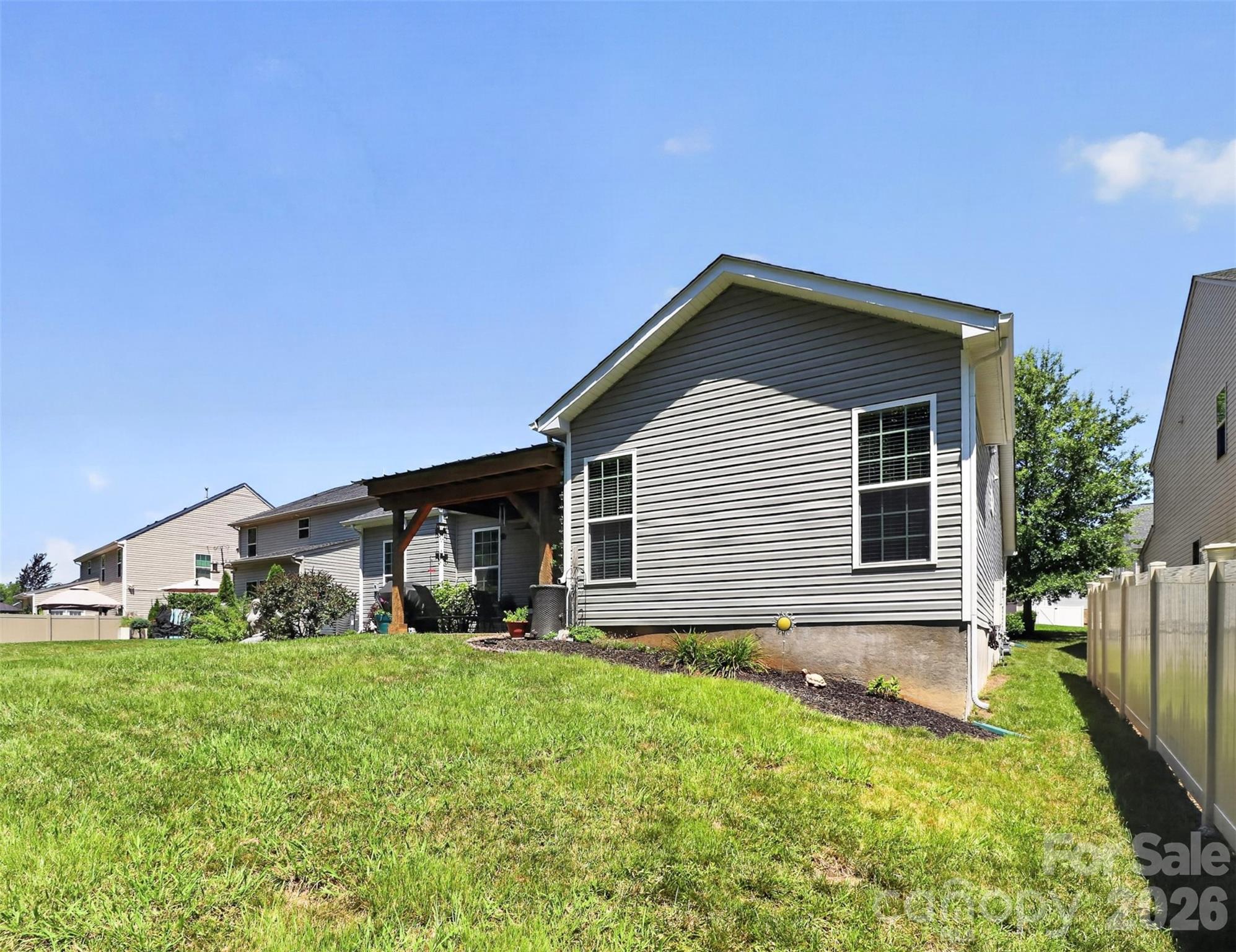 12823 Plumleaf Drive — Charlotte