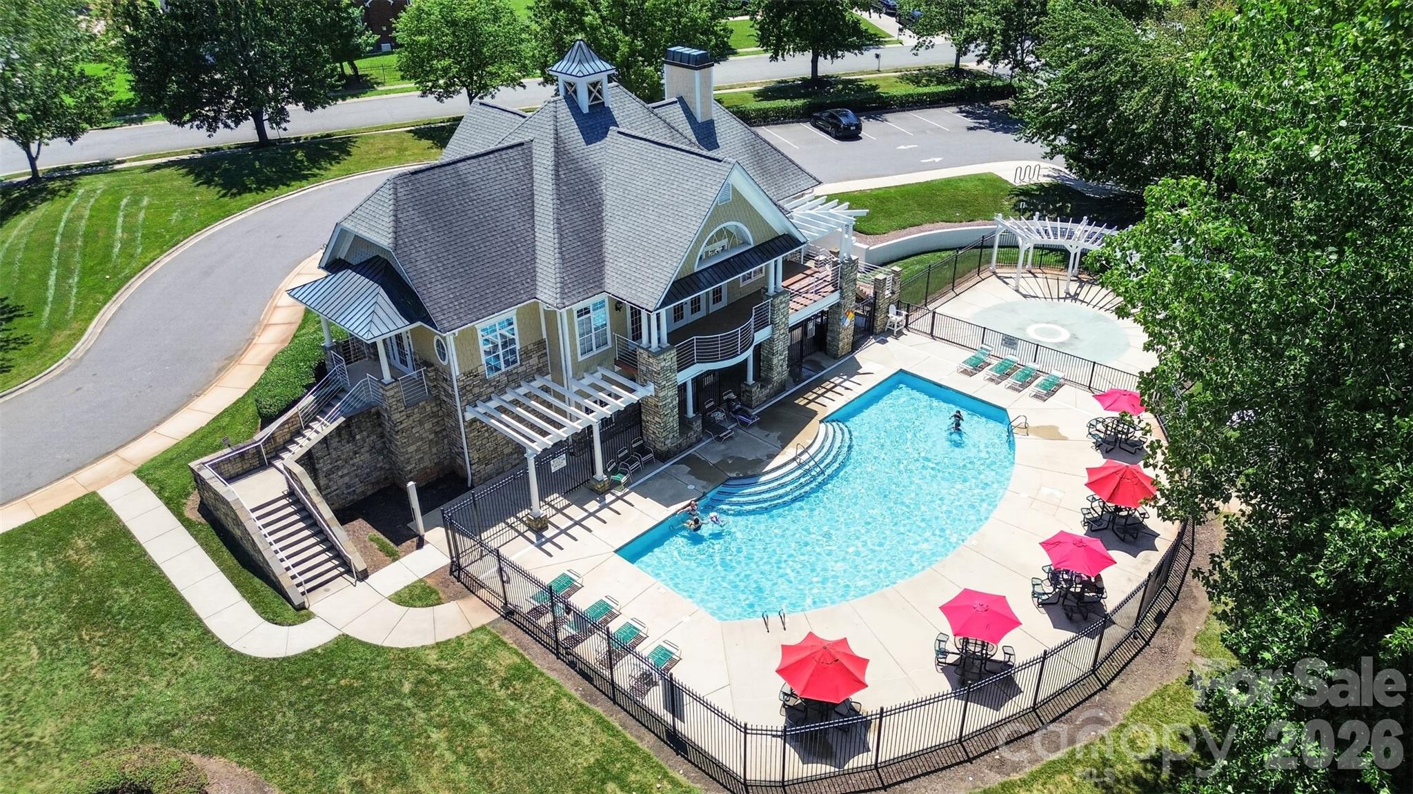 12823 Plumleaf Drive — Charlotte
