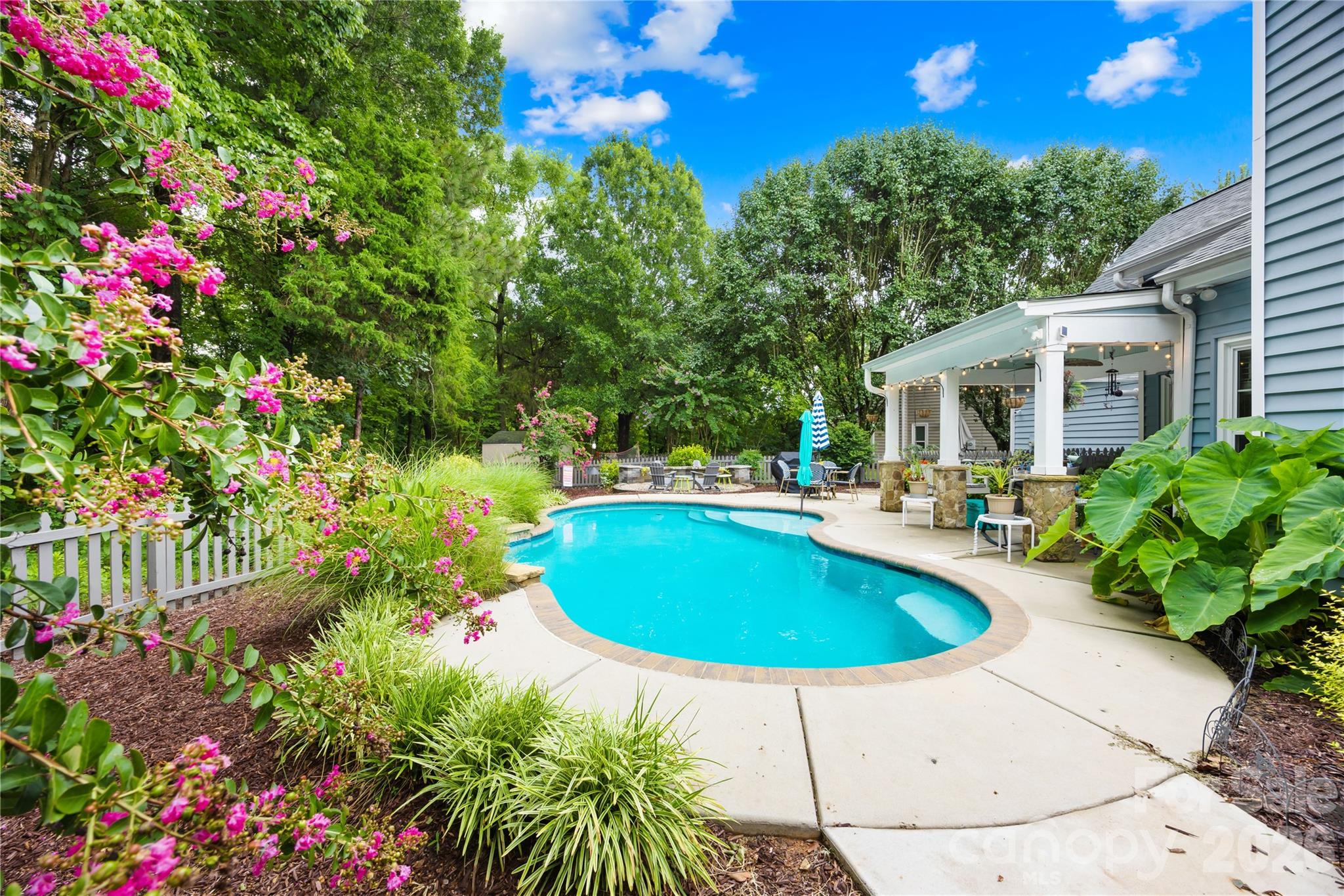 1363 Yorkshire Place NW — Concord