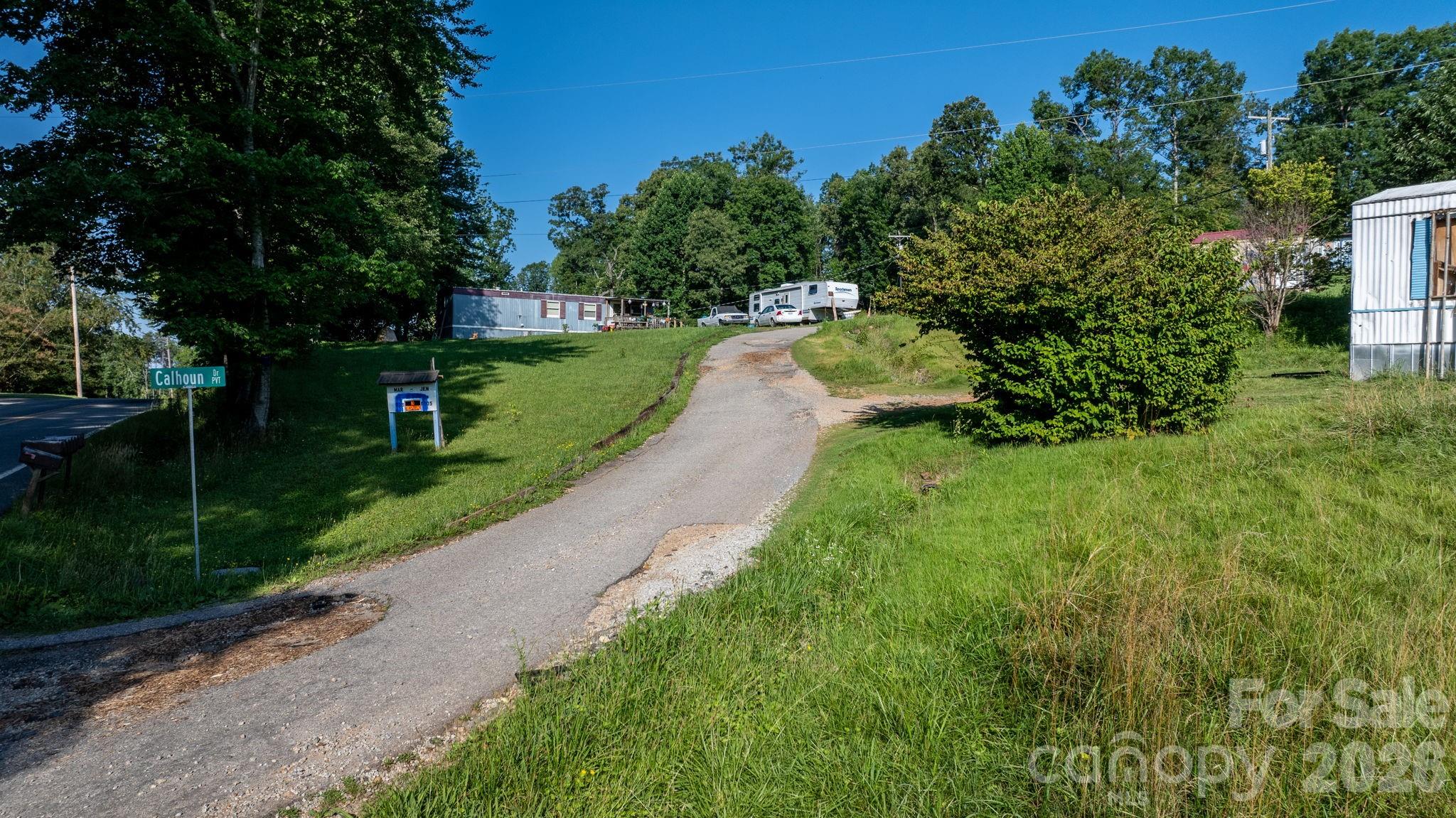 14 Calhoun Drive — Marion