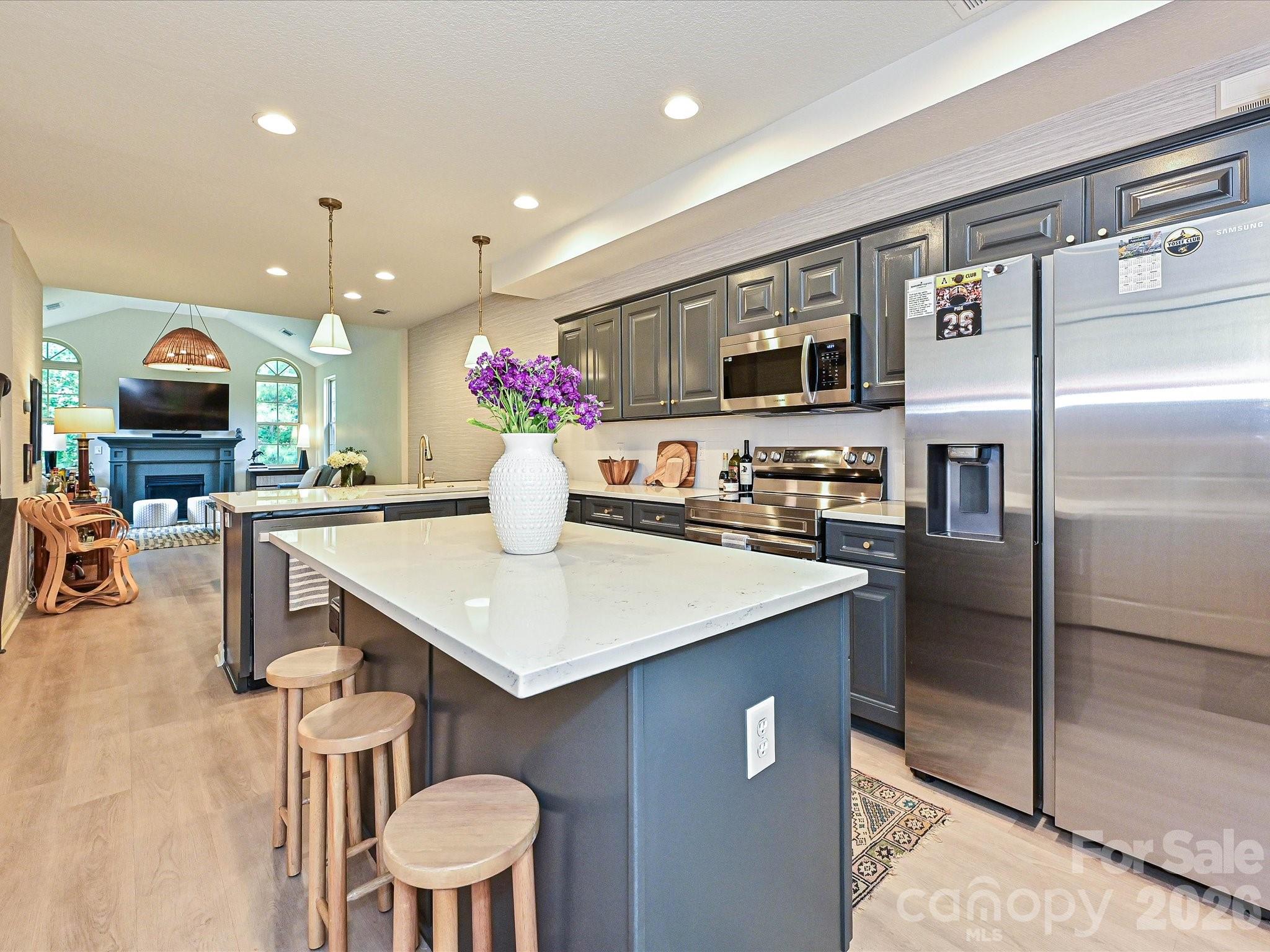 3520 S Bank Court — Matthews