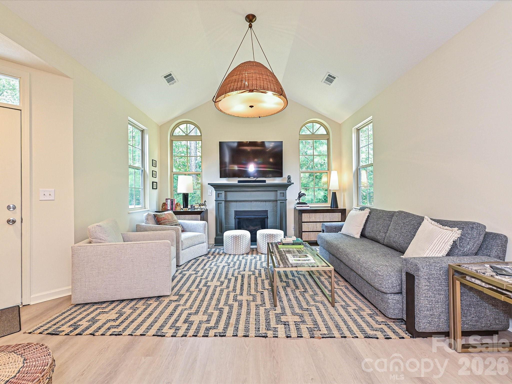 3520 S Bank Court — Matthews