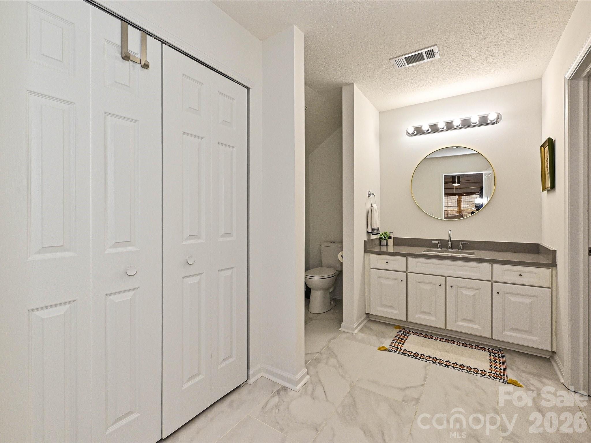 3520 S Bank Court — Matthews