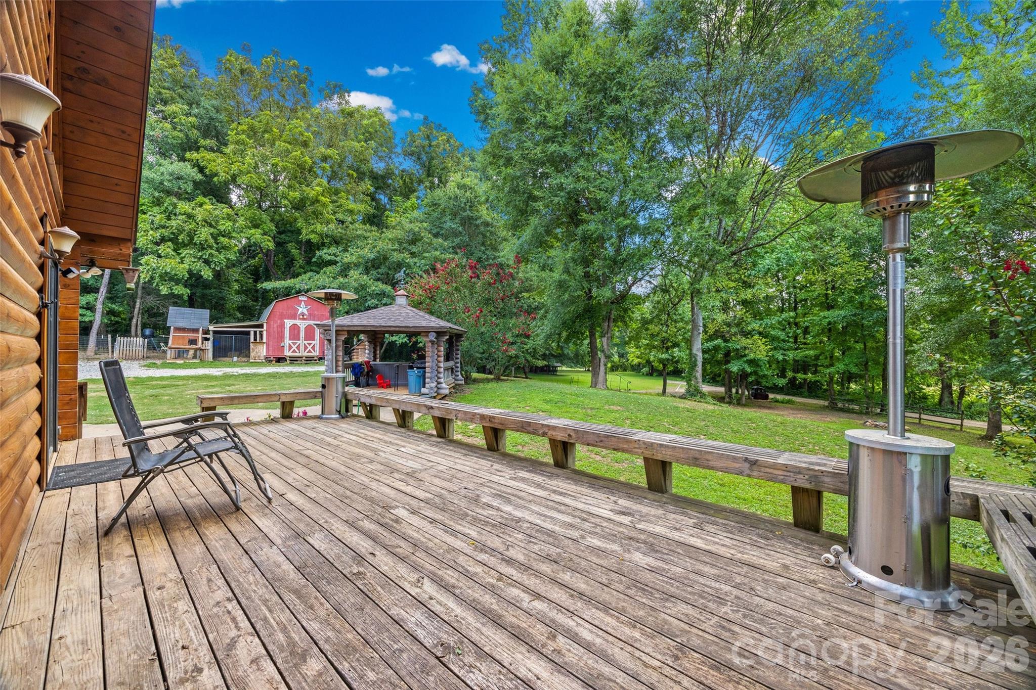 3448 Center Road — Chester