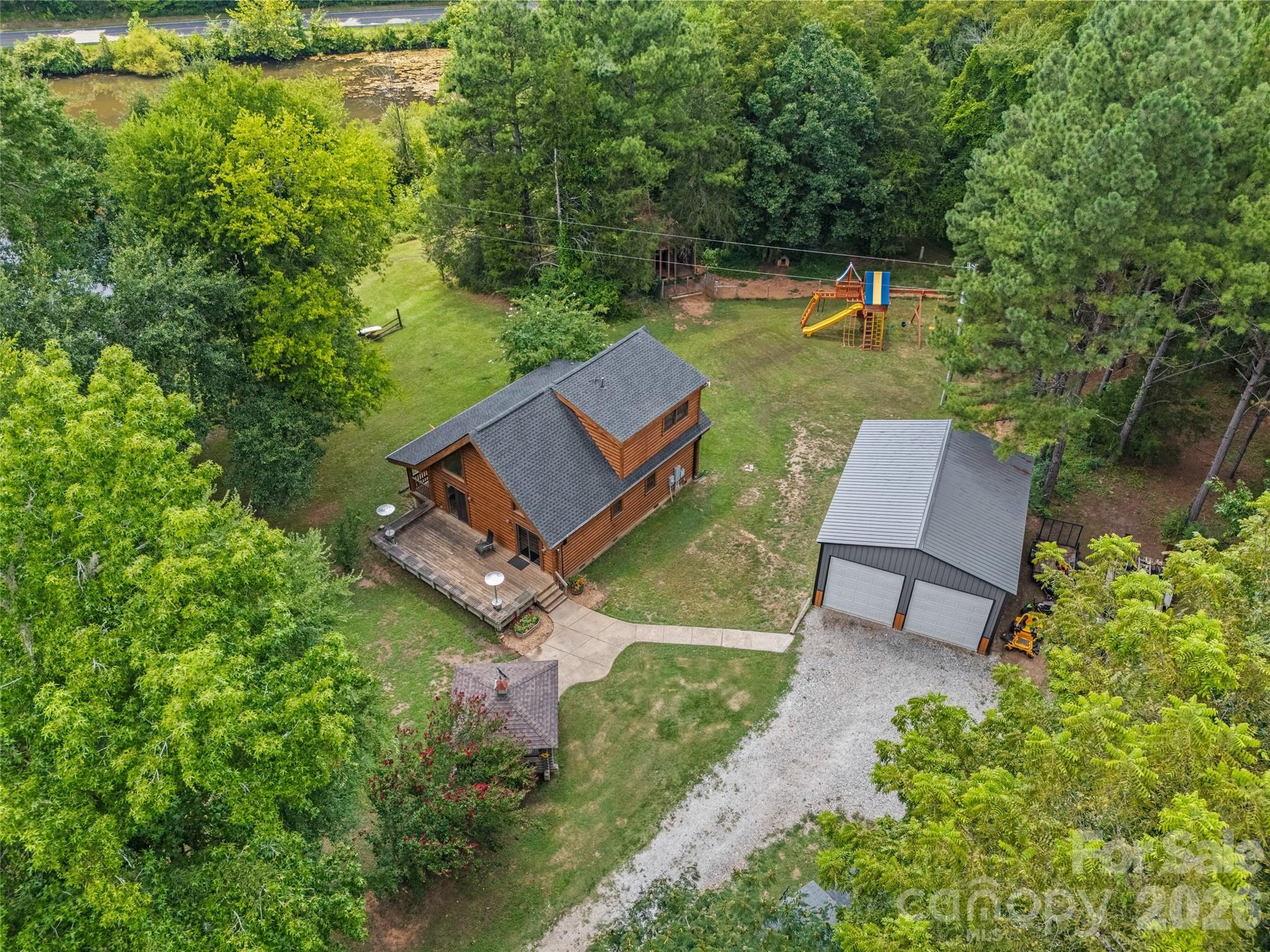 3448 Center Road — Chester
