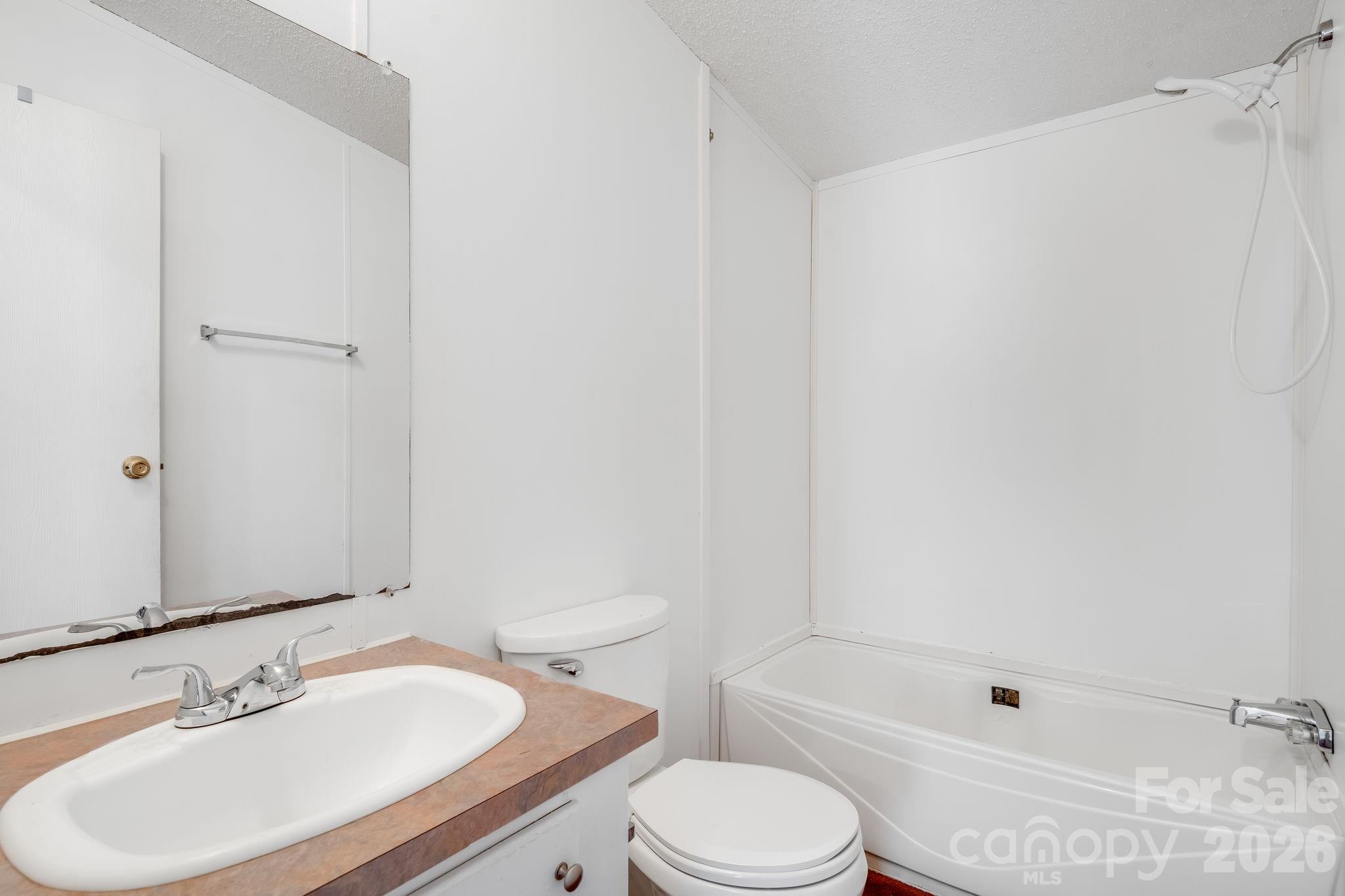 505 Crescent Way — Horse Shoe