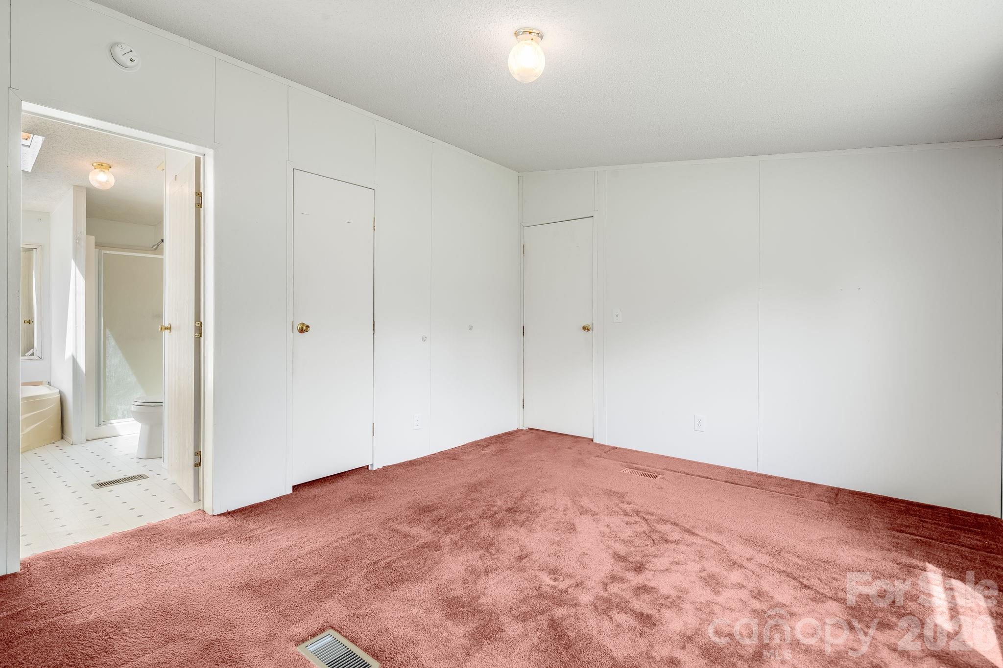 505 Crescent Way — Horse Shoe