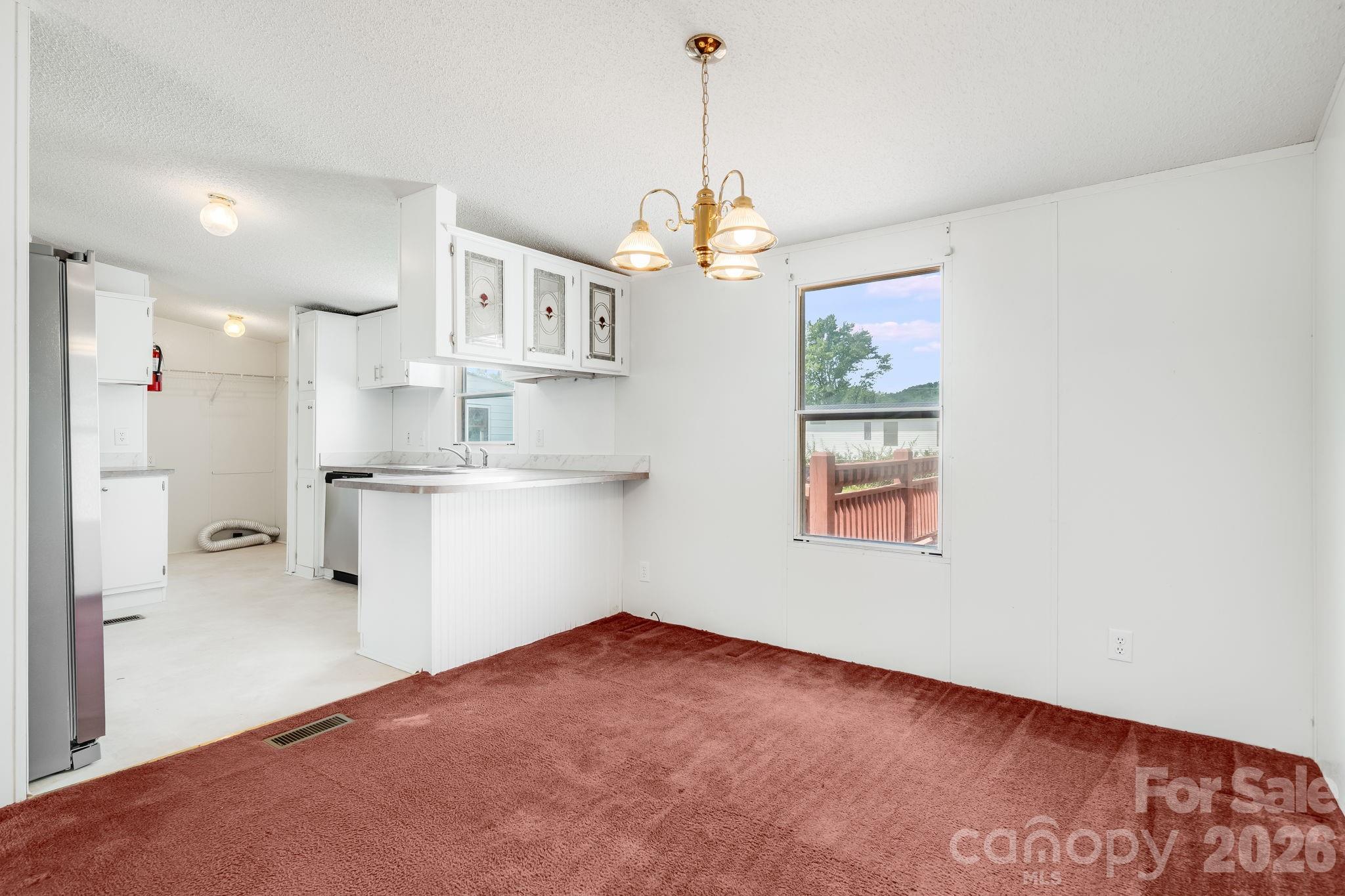 505 Crescent Way — Horse Shoe