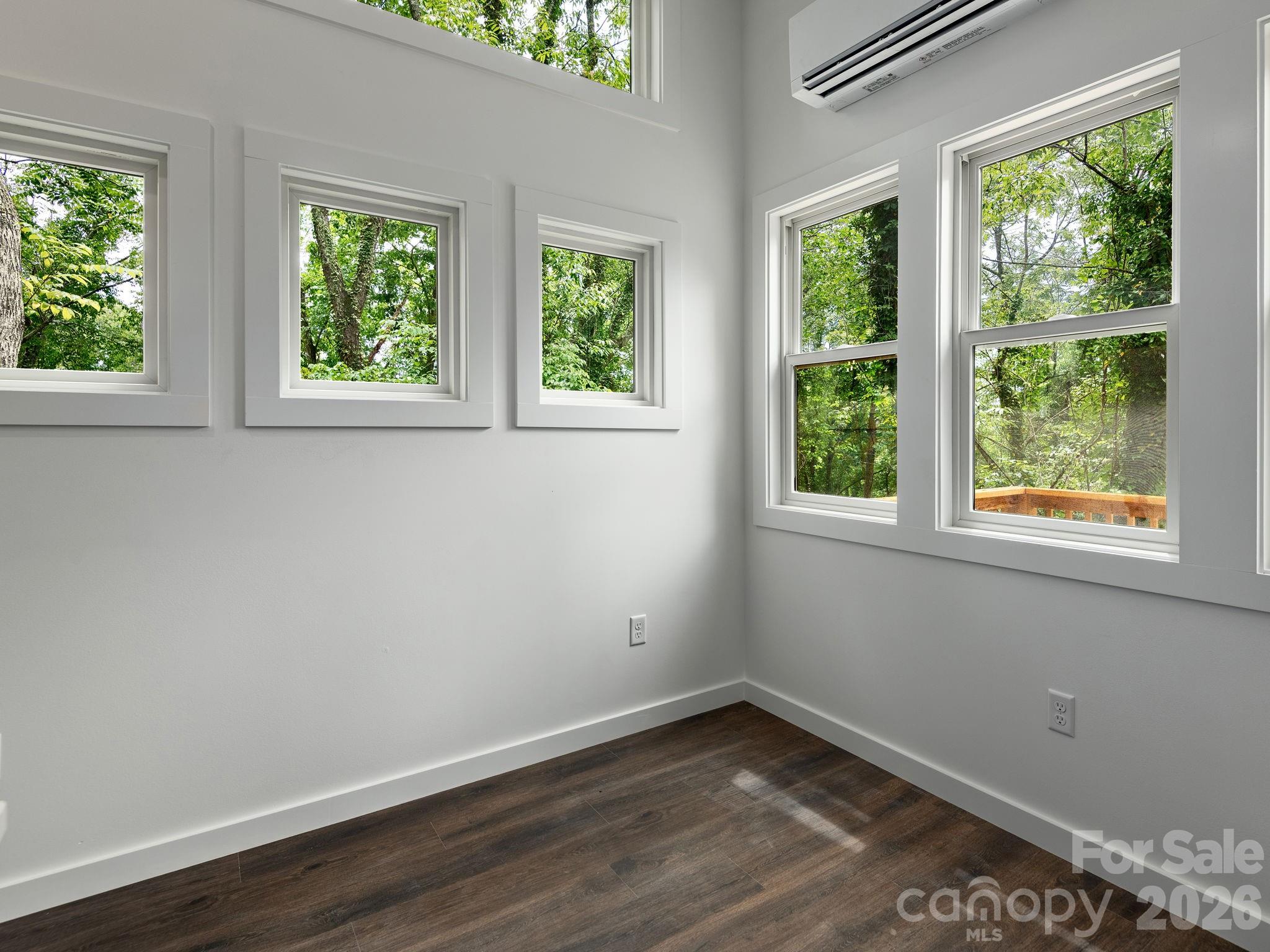30 Pine Road — Asheville