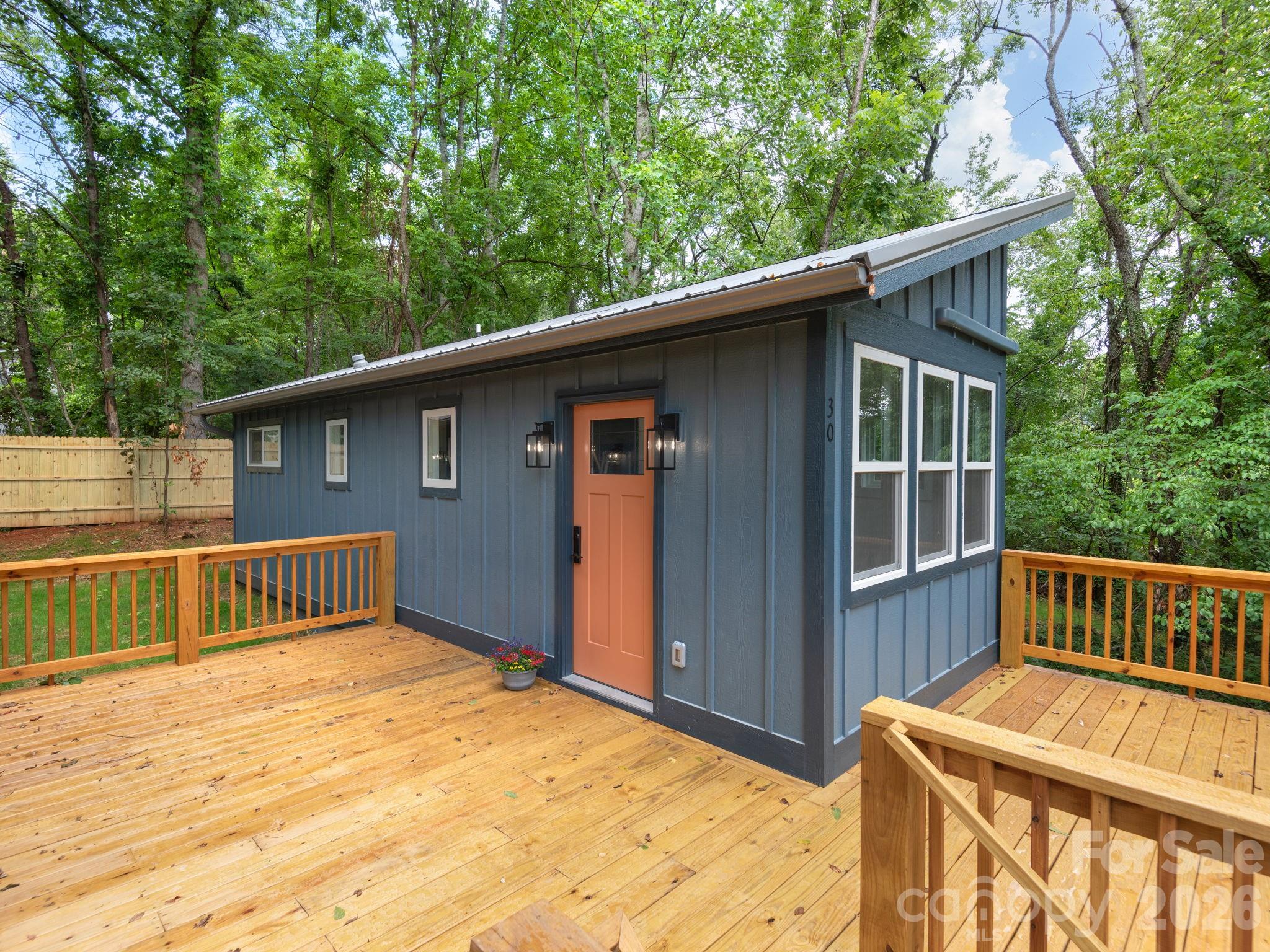 30 Pine Road — Asheville