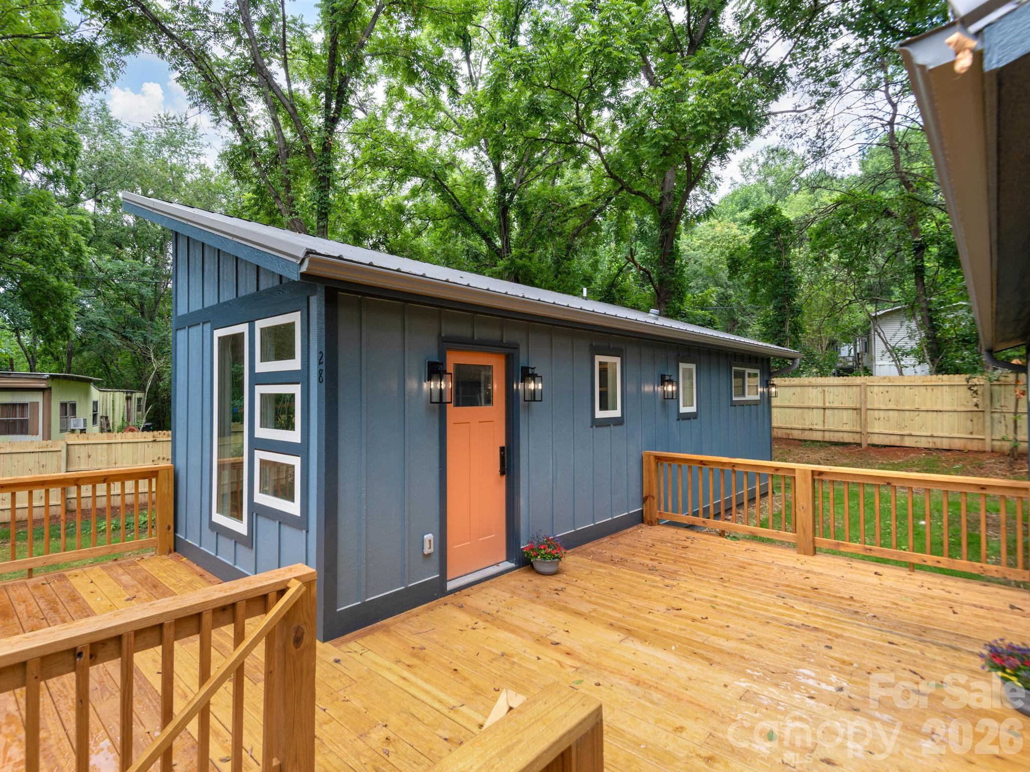 30 Pine Road — Asheville