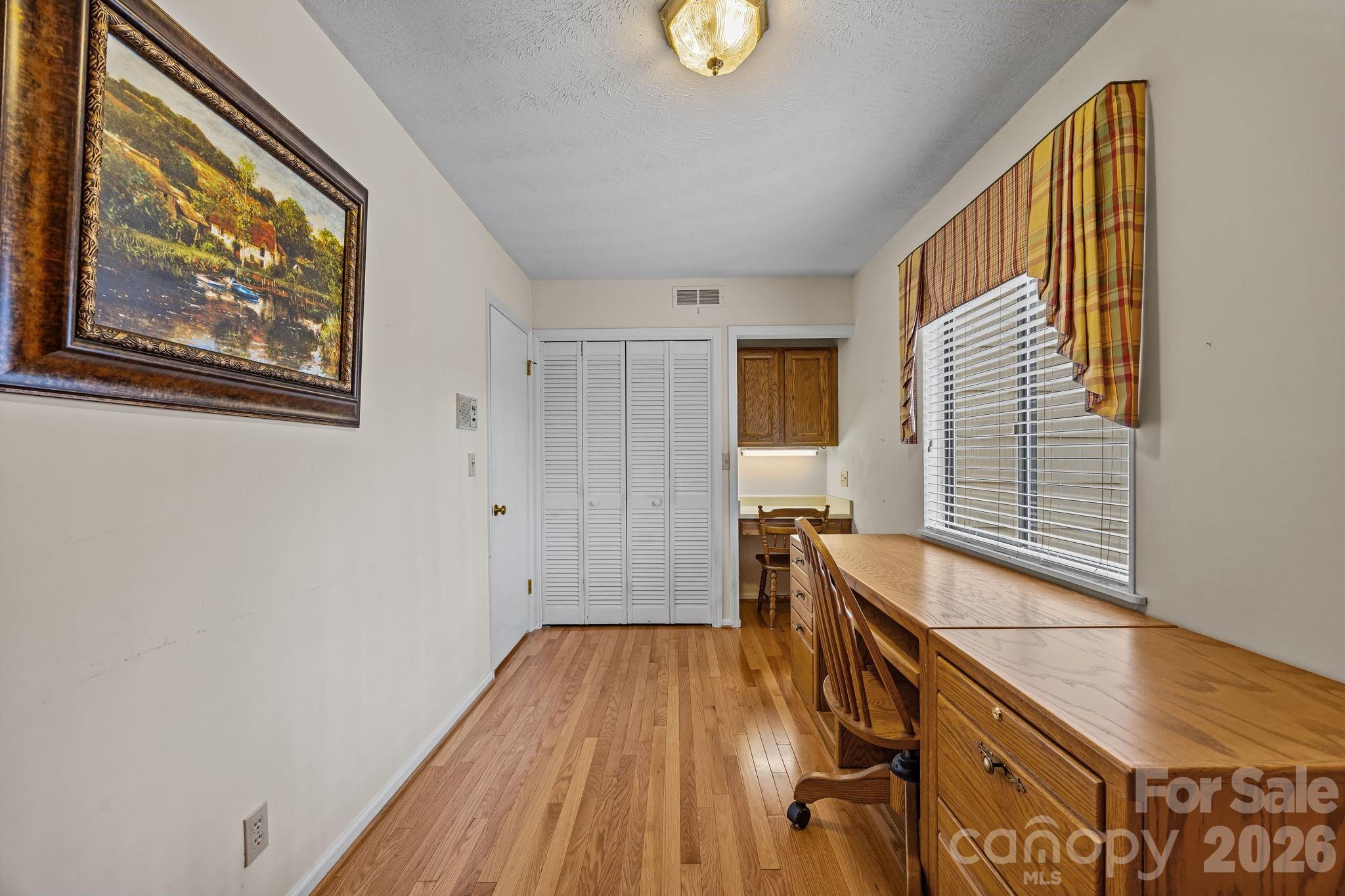 6777 Pinnacle Mountain Road — Zirconia