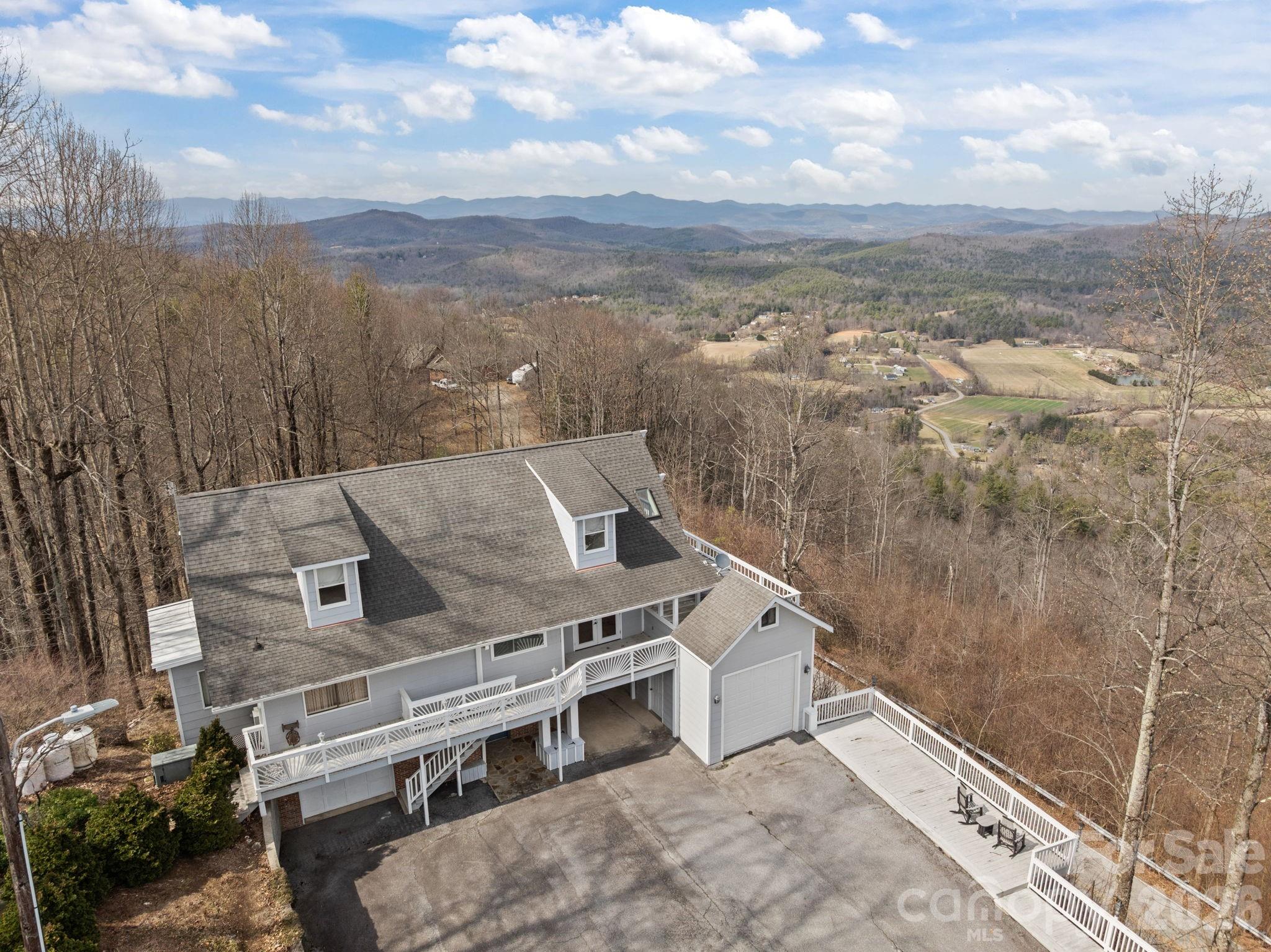 6777 Pinnacle Mountain Road — Zirconia